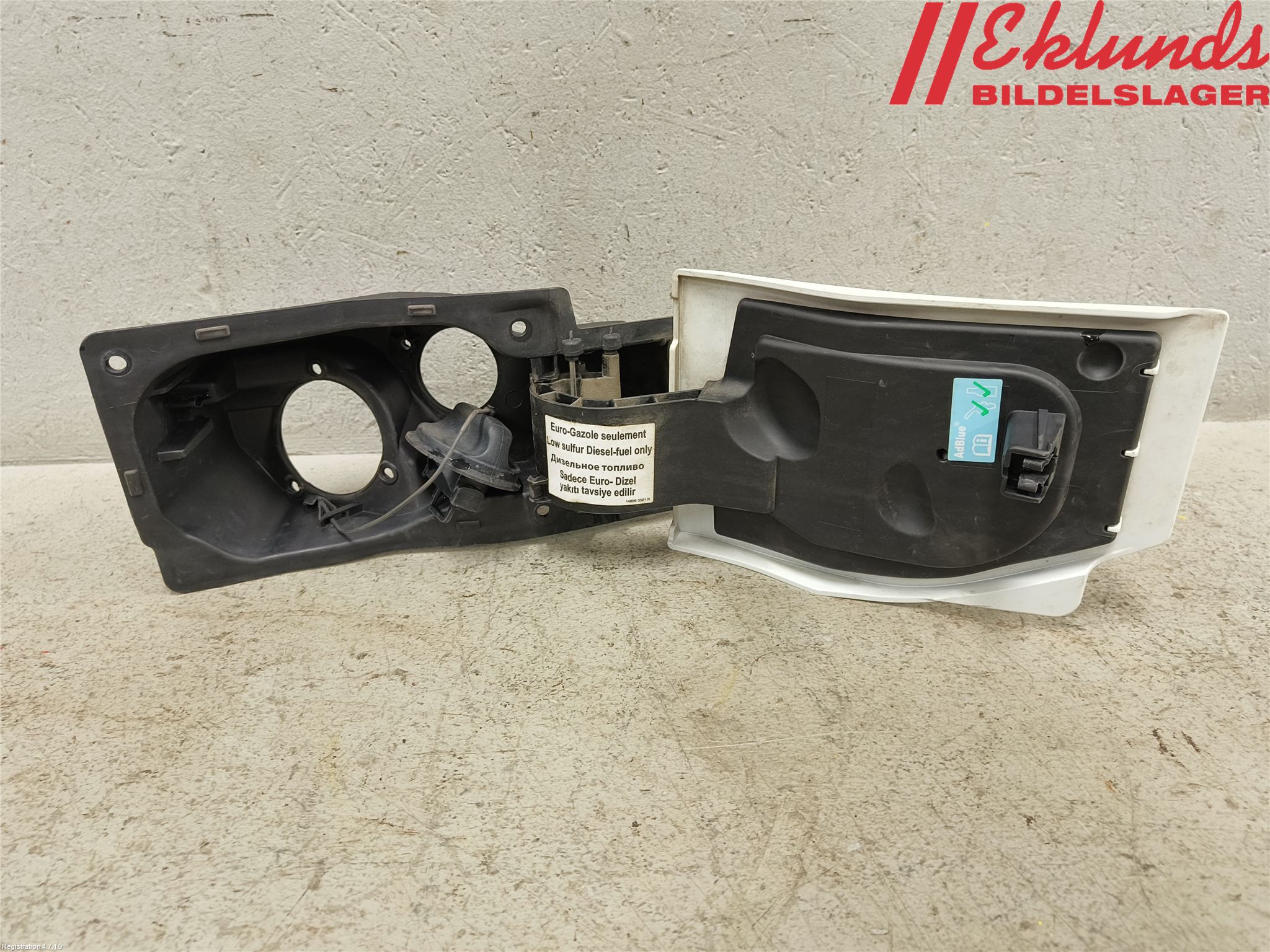 Renault TRAFIC/E-TECH 15- Tanklucka