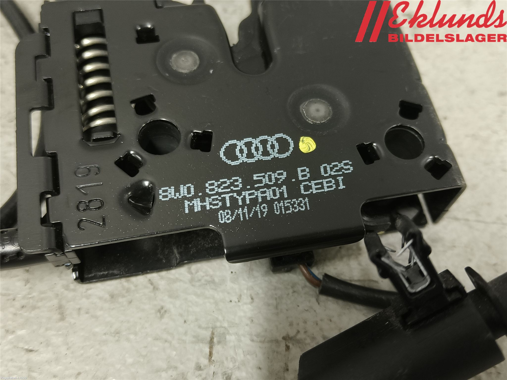 Audi A4/S4 B9 20- Huvlås