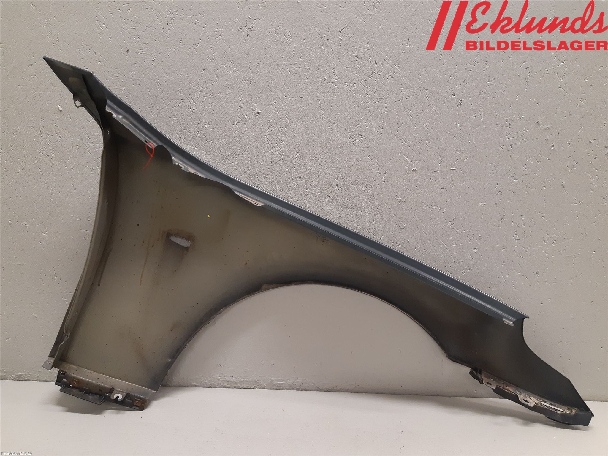 BMW 5 E60/61 Sed/Tou 02-10 Skärm Fram Vänster