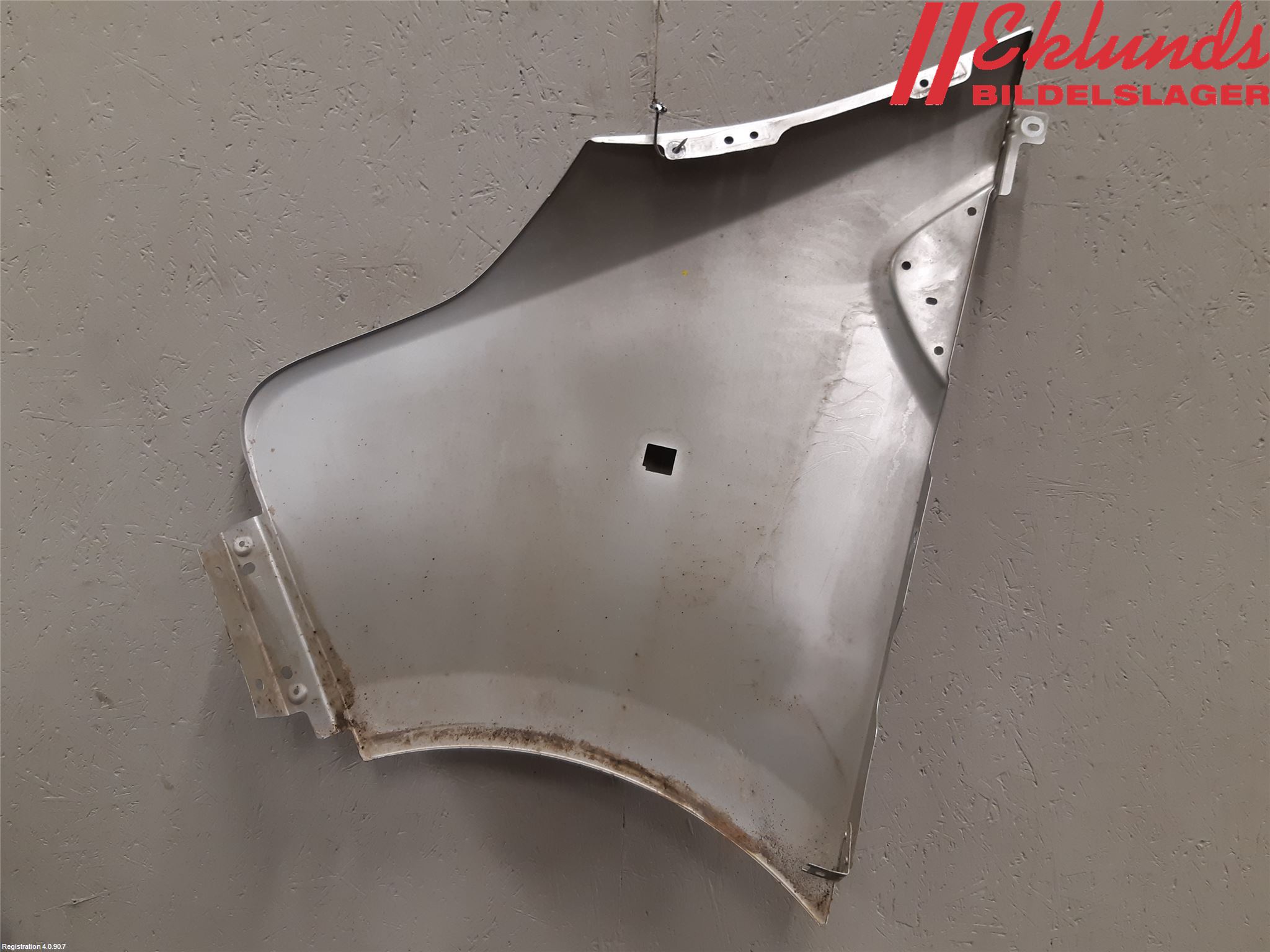 Opel VIVARO 15-19 Skärm Fram Höger