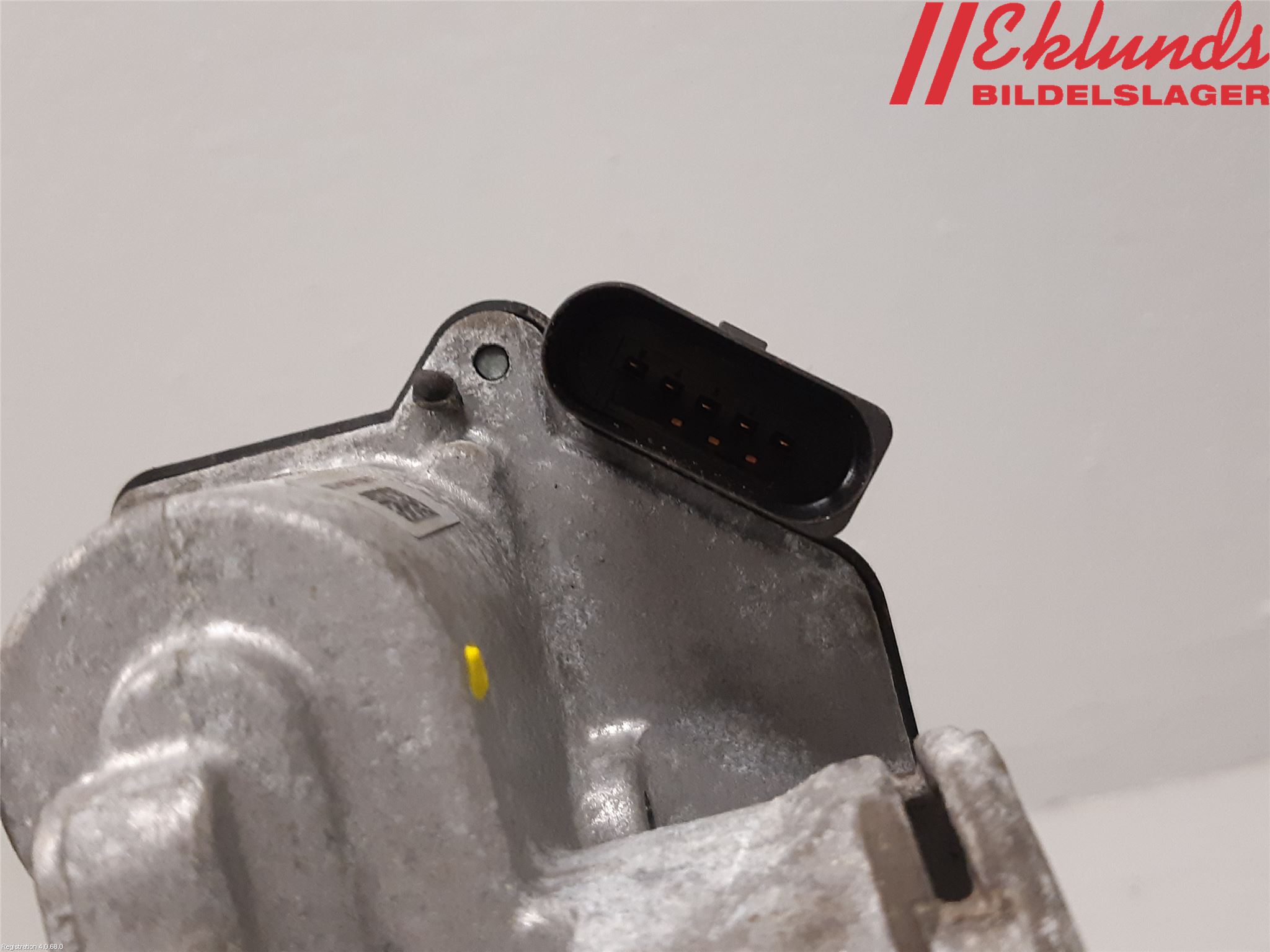 Volkswagen VW CADDY      04-10 Injspjällhus