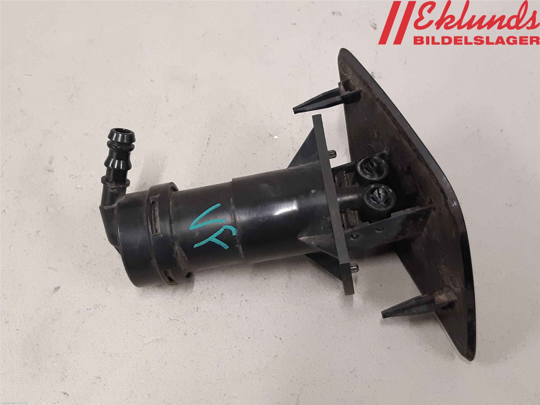 Audi A6/S6     05-11 Spolarmunstycke Strålkastare