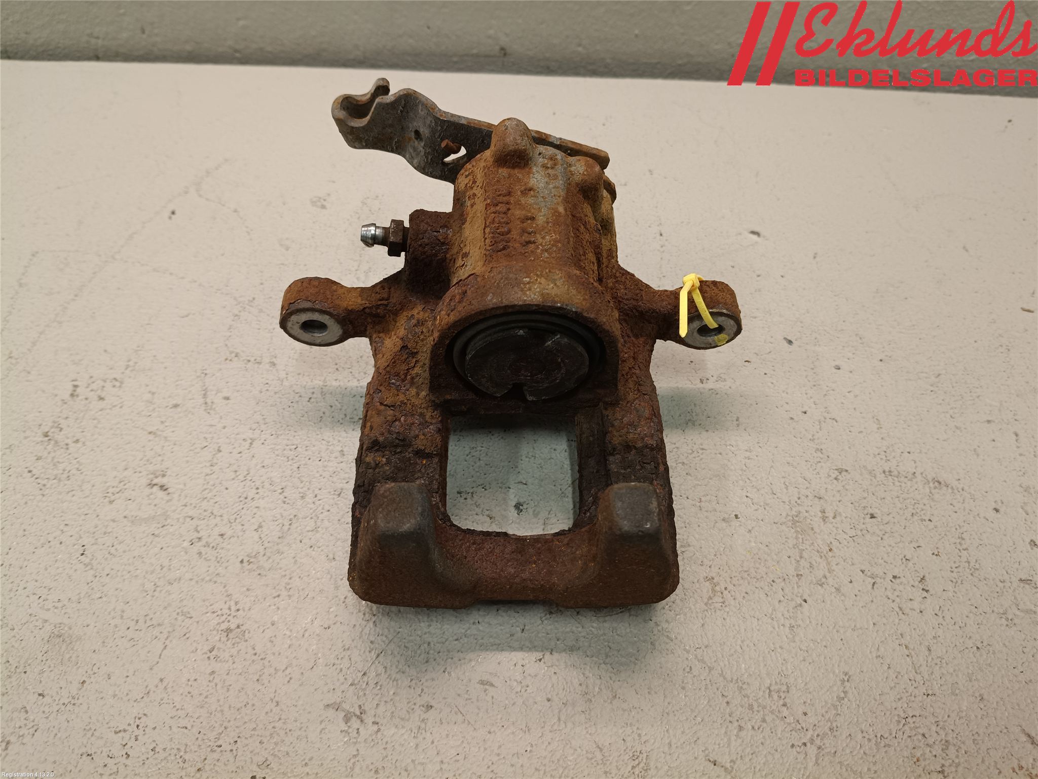 Volkswagen VW JETTA VI 11- Bromsok Bak Vänster