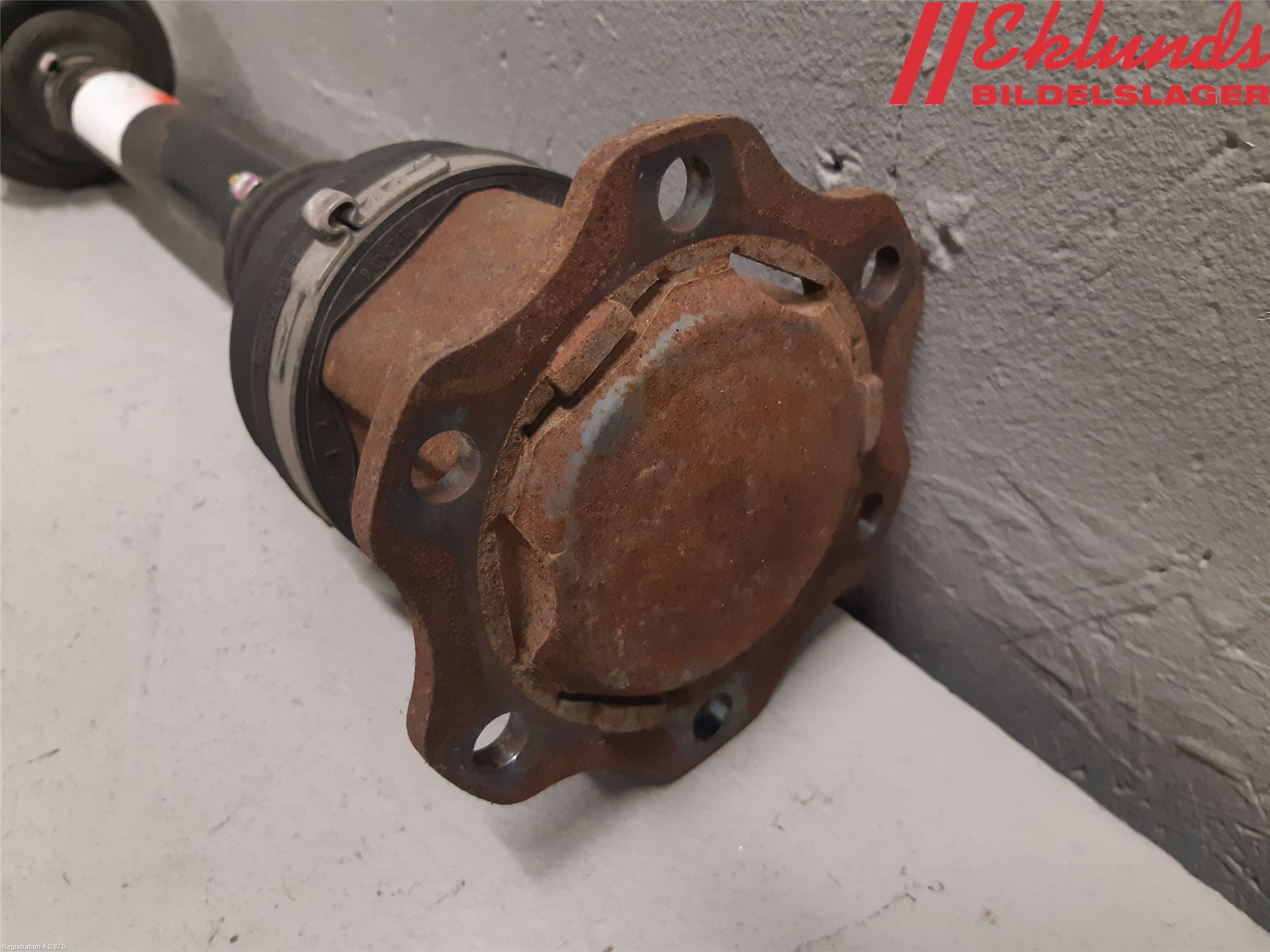 Audi A5 07-16 Drivaxel Fram Vänster
