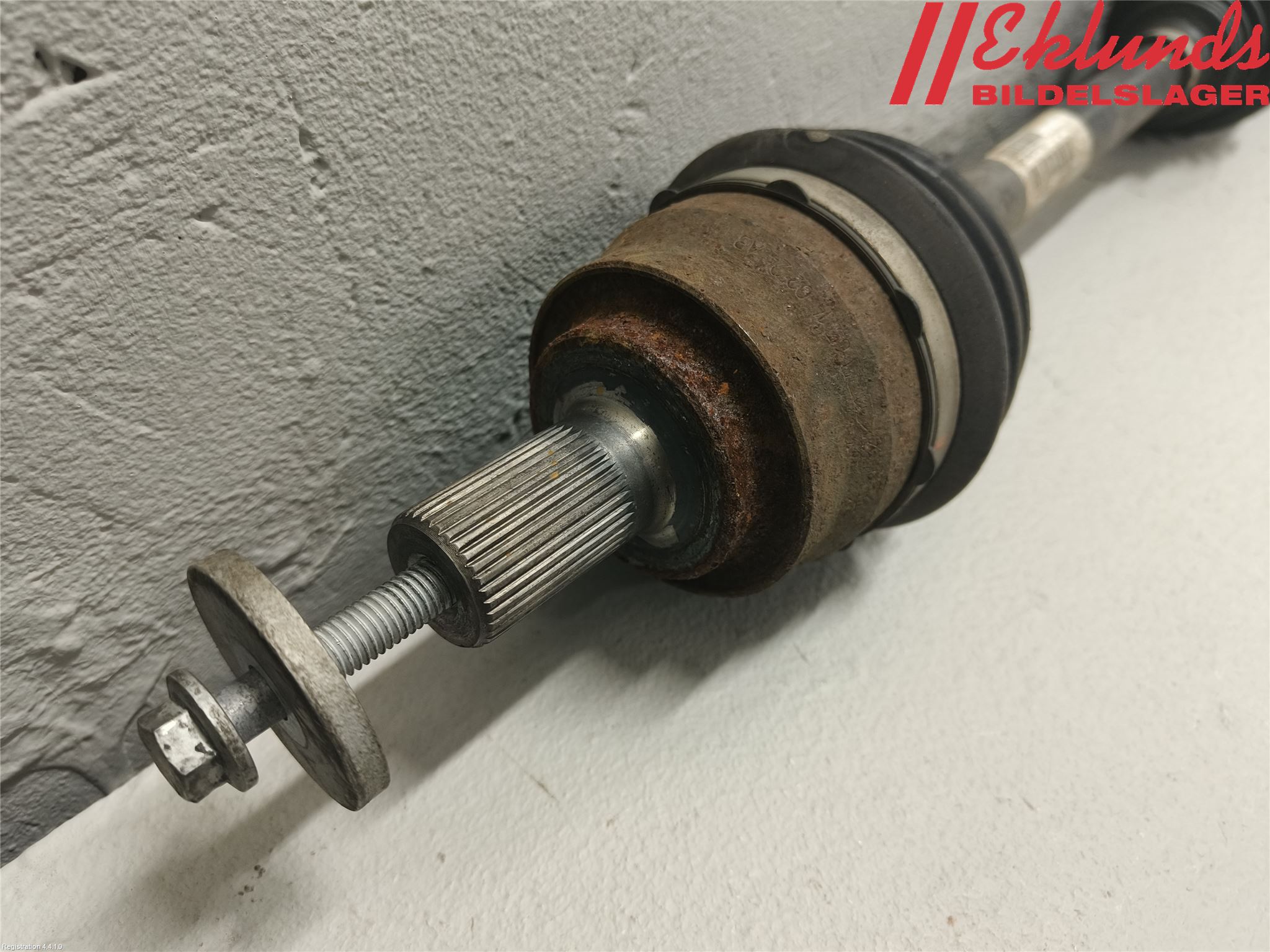 Volvo V40 12-19 Drivaxel Fram Höger