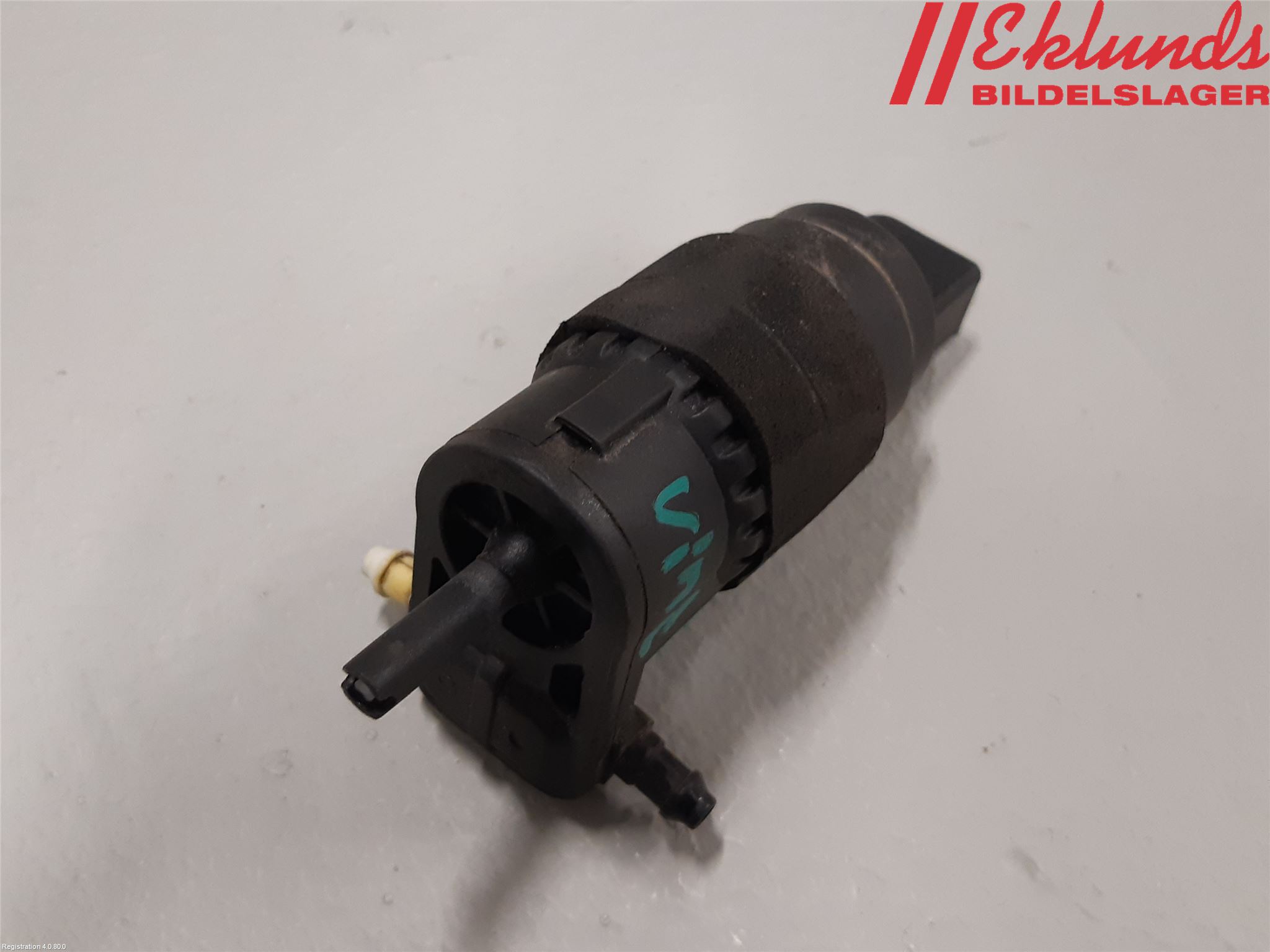 Audi A4 12-15 Spolarpump Vindruta