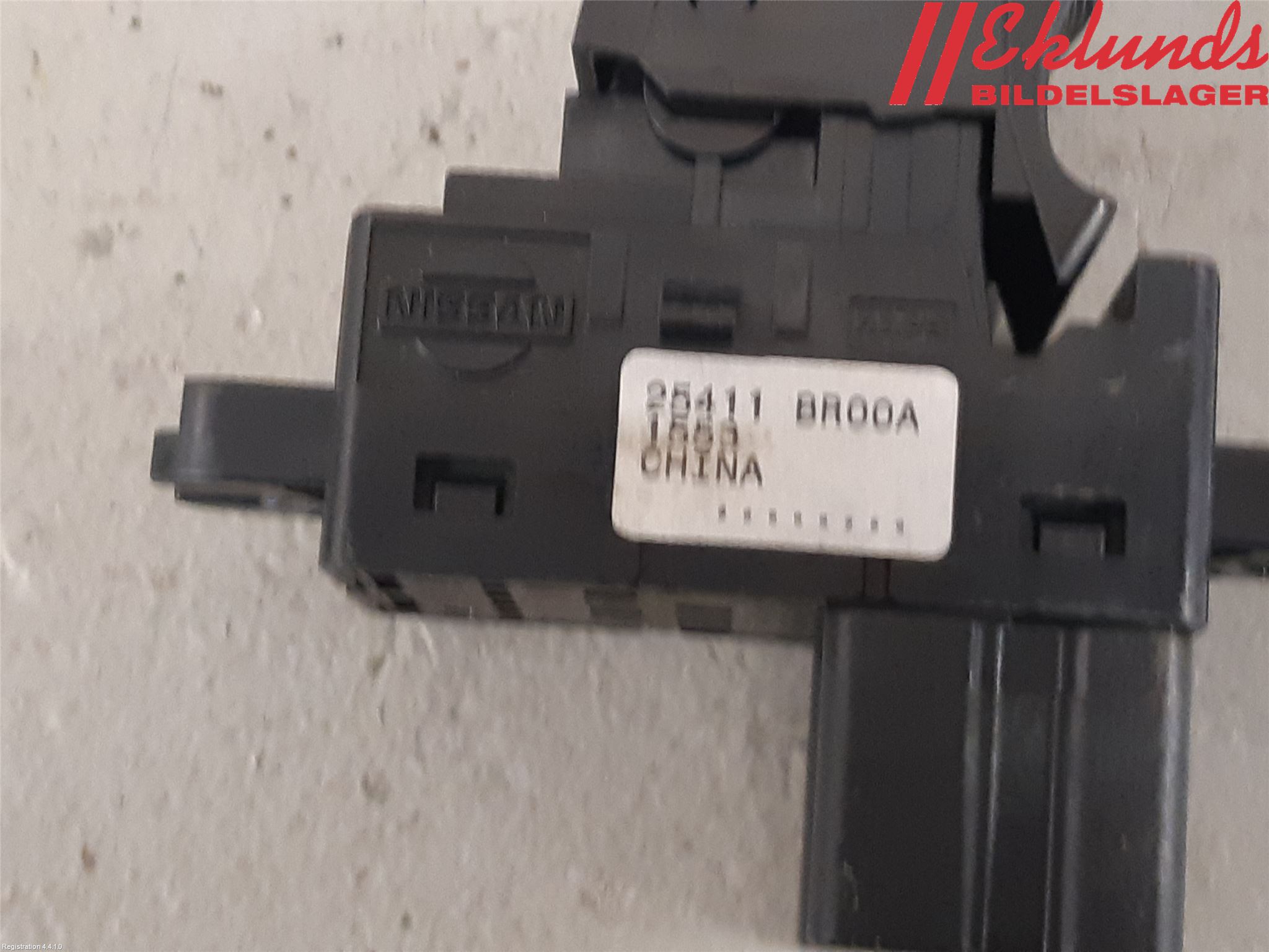 Nissan QASHQAI 10-14 Strömställare Elhiss