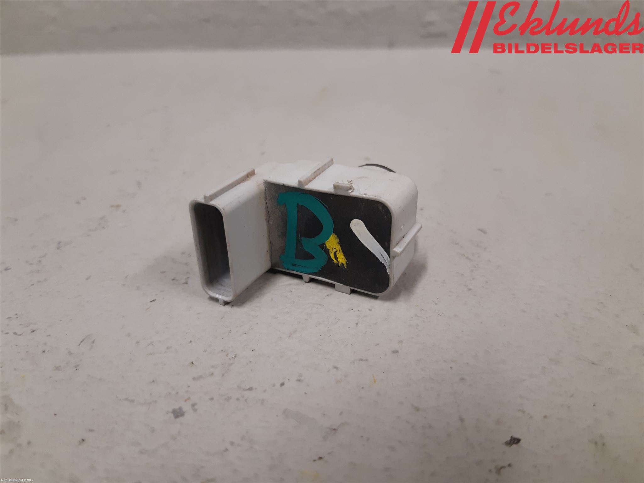 Kia CEED 12-18 Parkeringshjälp Backsensor