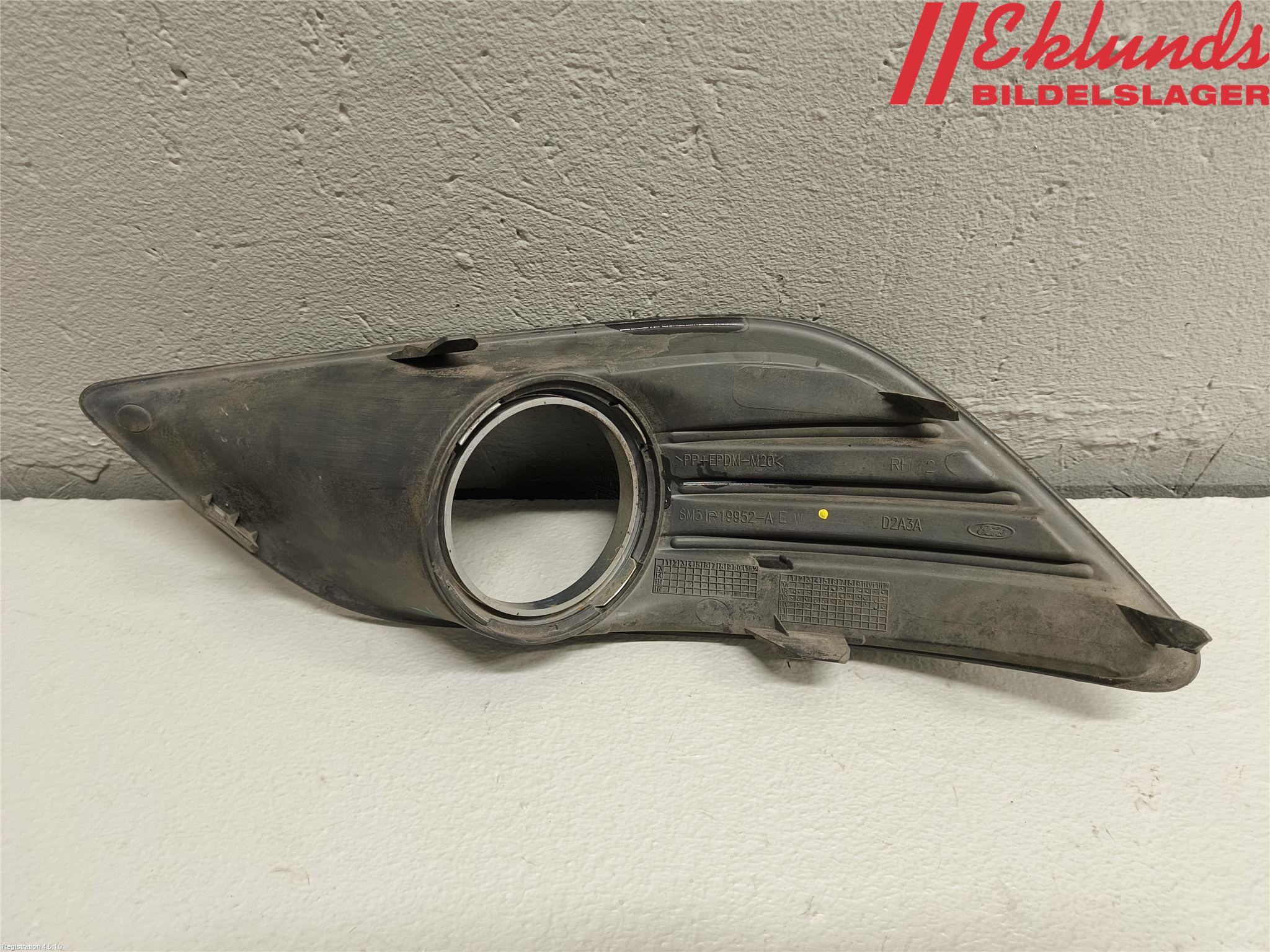 Ford FOCUS 08-11 Dimljussarg Fram