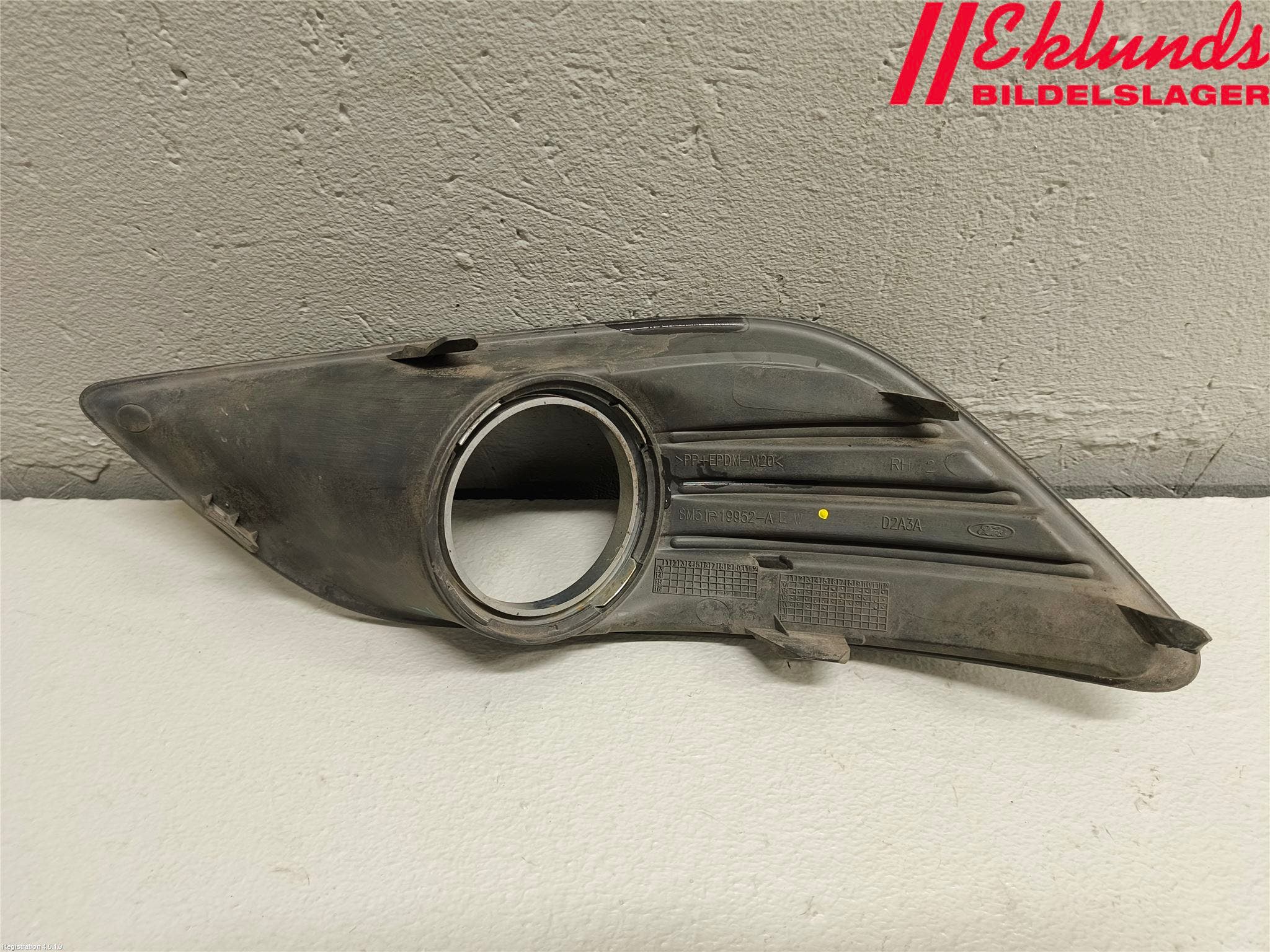 Ford FOCUS 08-11 Dimljussarg Fram