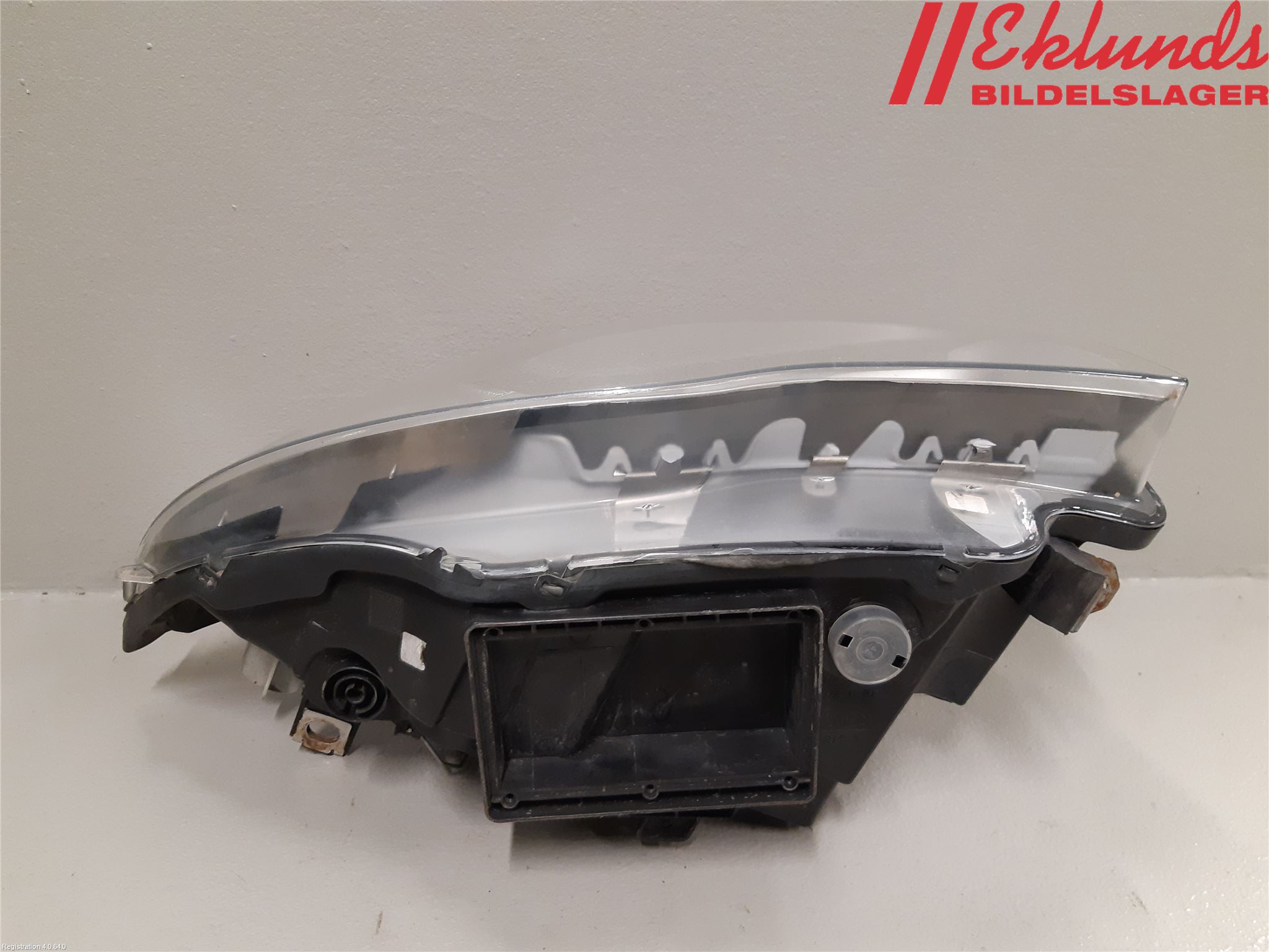 BMW 1 E87/81 5D/3D 03-11 Strålkastare Höger