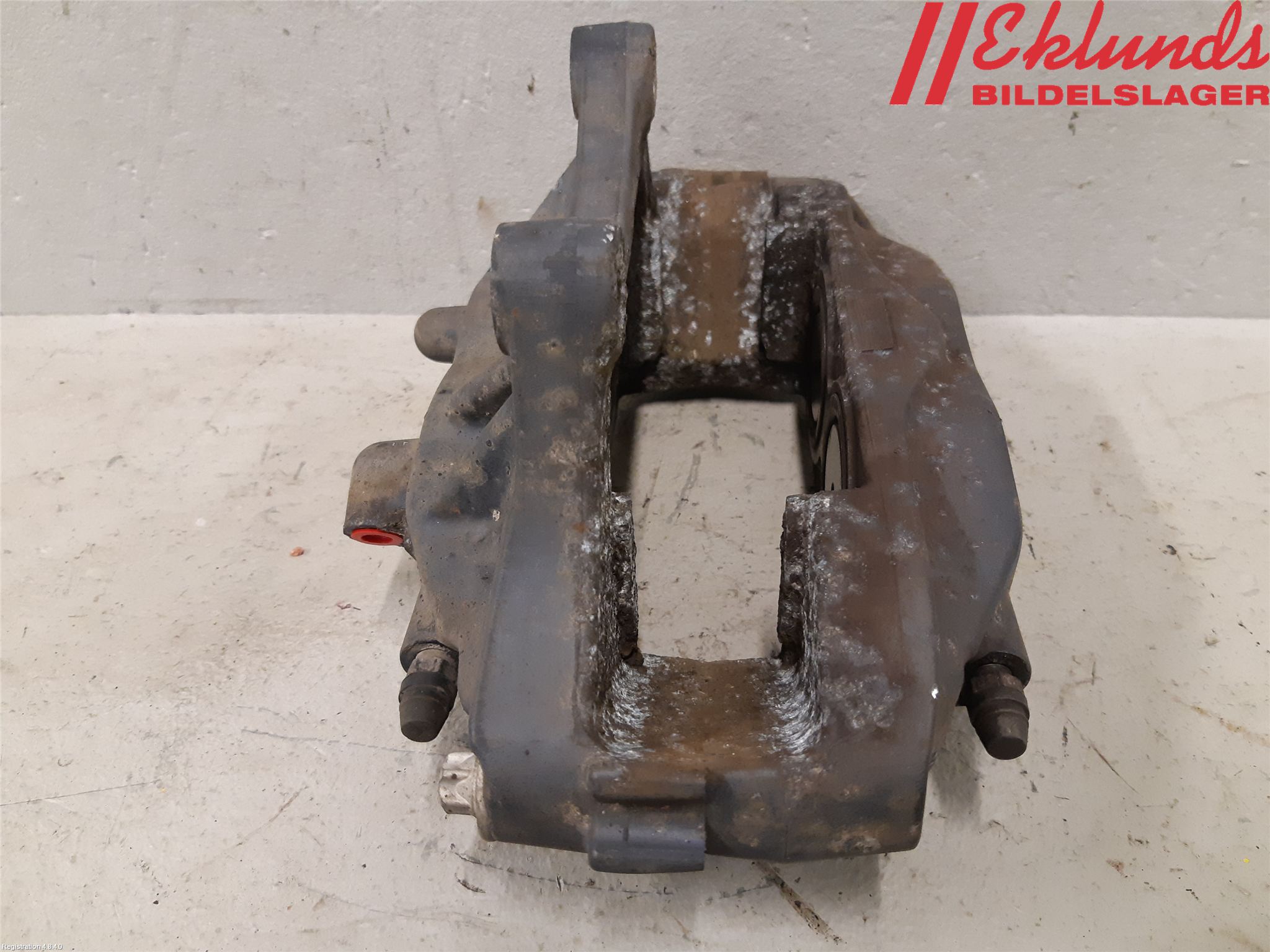 Tesla MODEL X 16- Bromsok Fram Höger