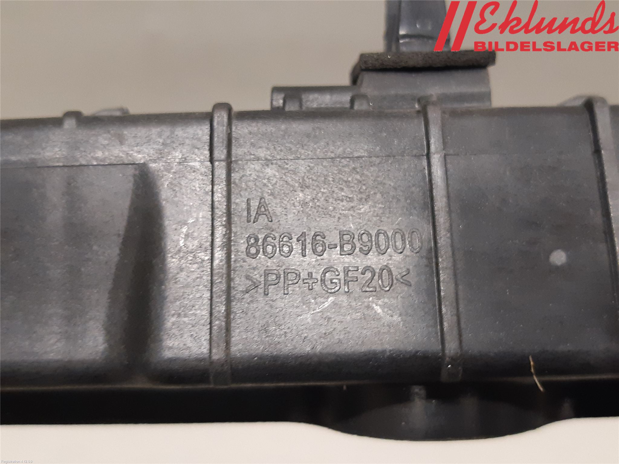 Hyundai i10 BA 14-16 Stötfångarfäste Bak Hö