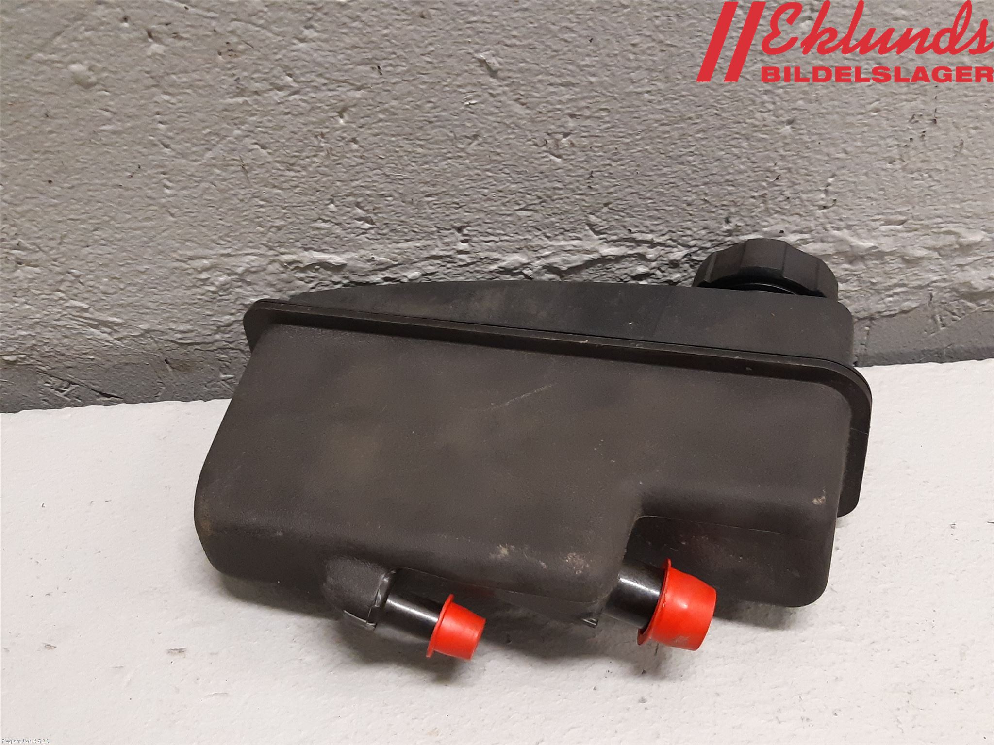 Volvo V70 05-08 Styrservooljebehållare