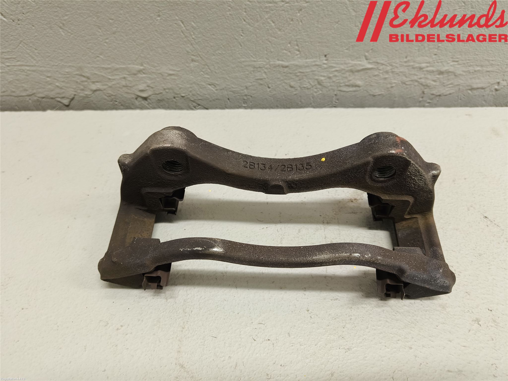 Ford TRANSIT SKÅP/BUSS 14-22 Bromsokshållare