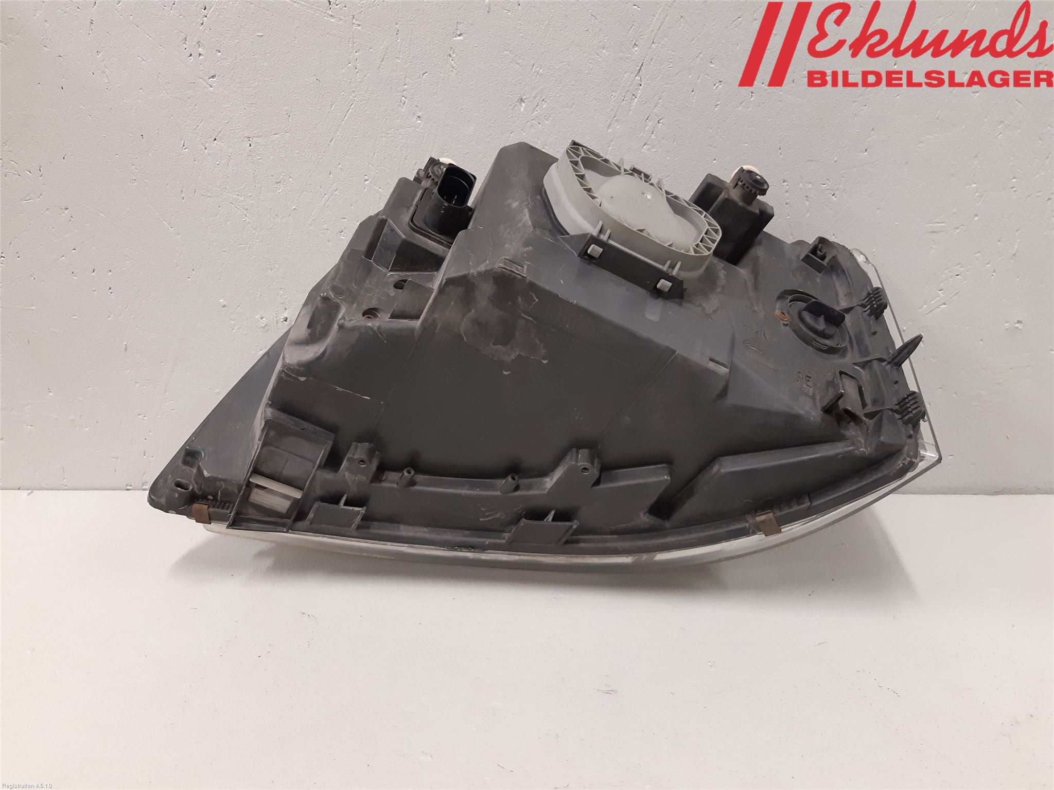 Volkswagen VW TRANSP/CARAVELLE (T5) 04-15 Strålkastare Höger