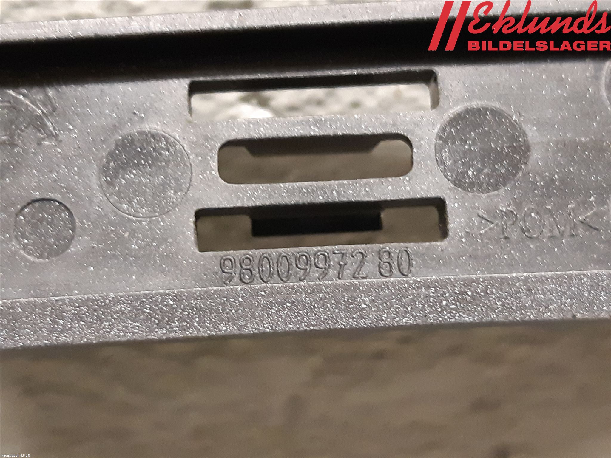 Peugeot 308 14-21 Stötfångarfäste Bak Vä