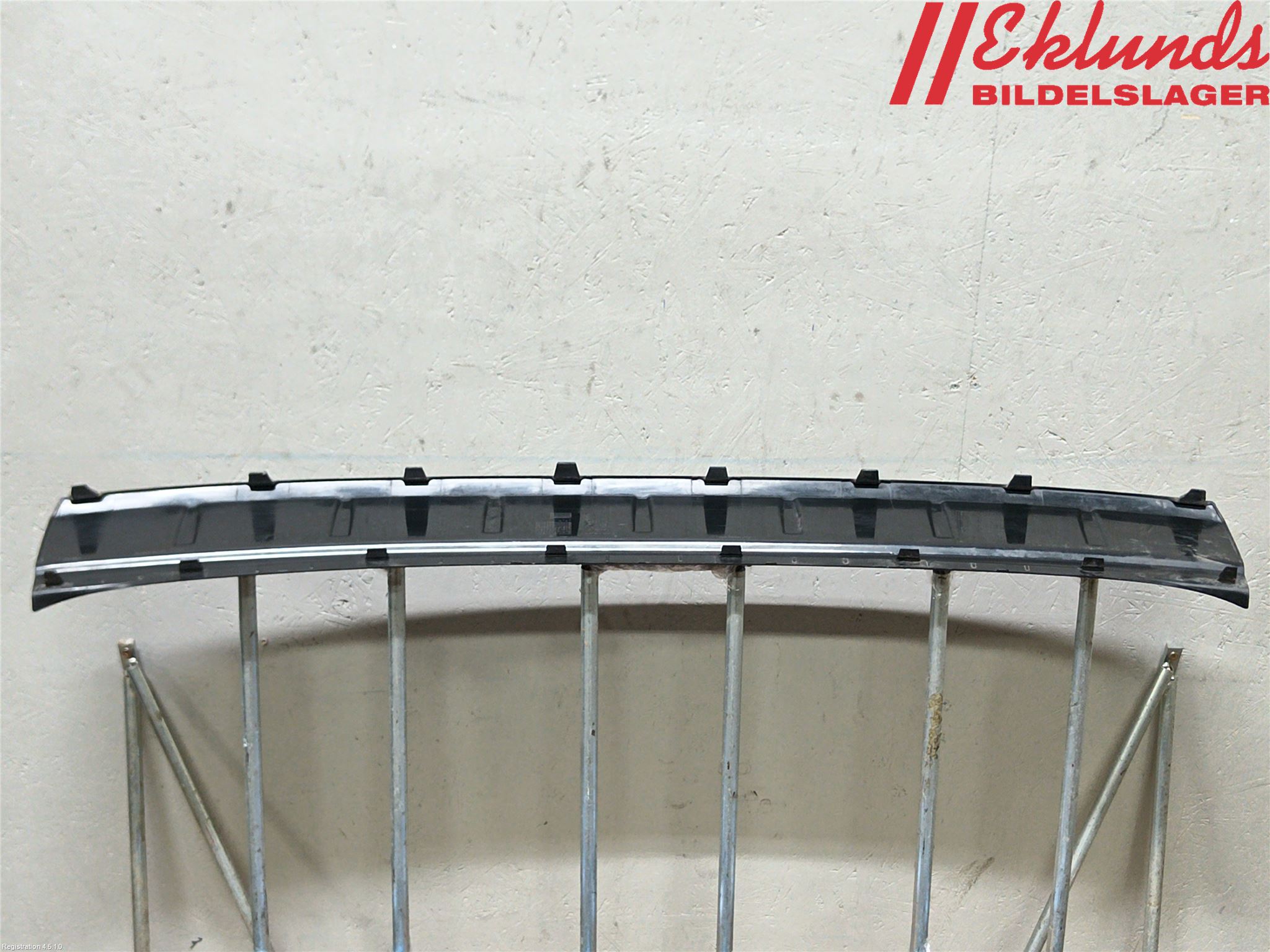 Volvo XC60 09-13 Stötfångarlist Bak