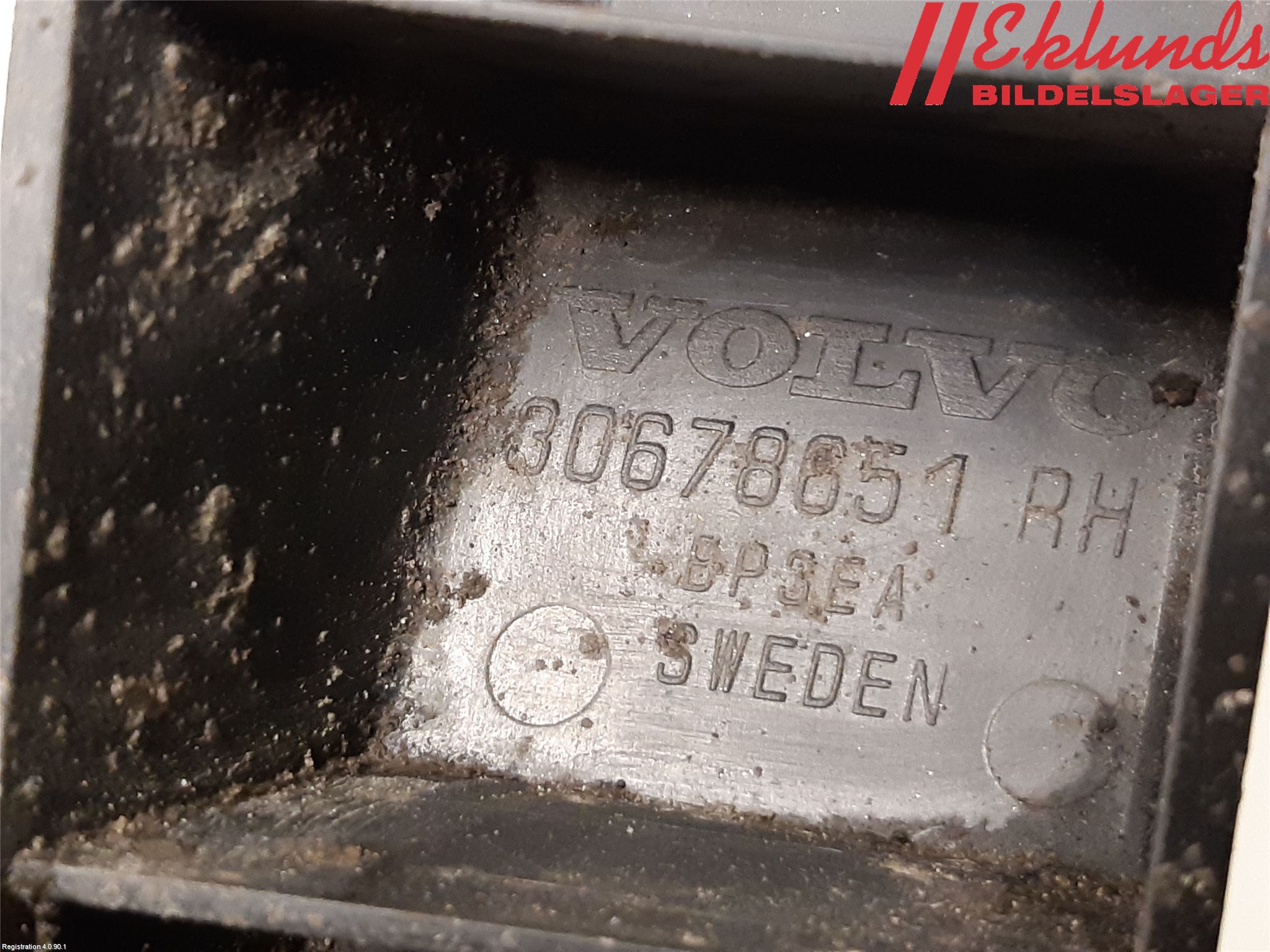 Volvo V70 08-13 Stötfångarfäste Bak Hö