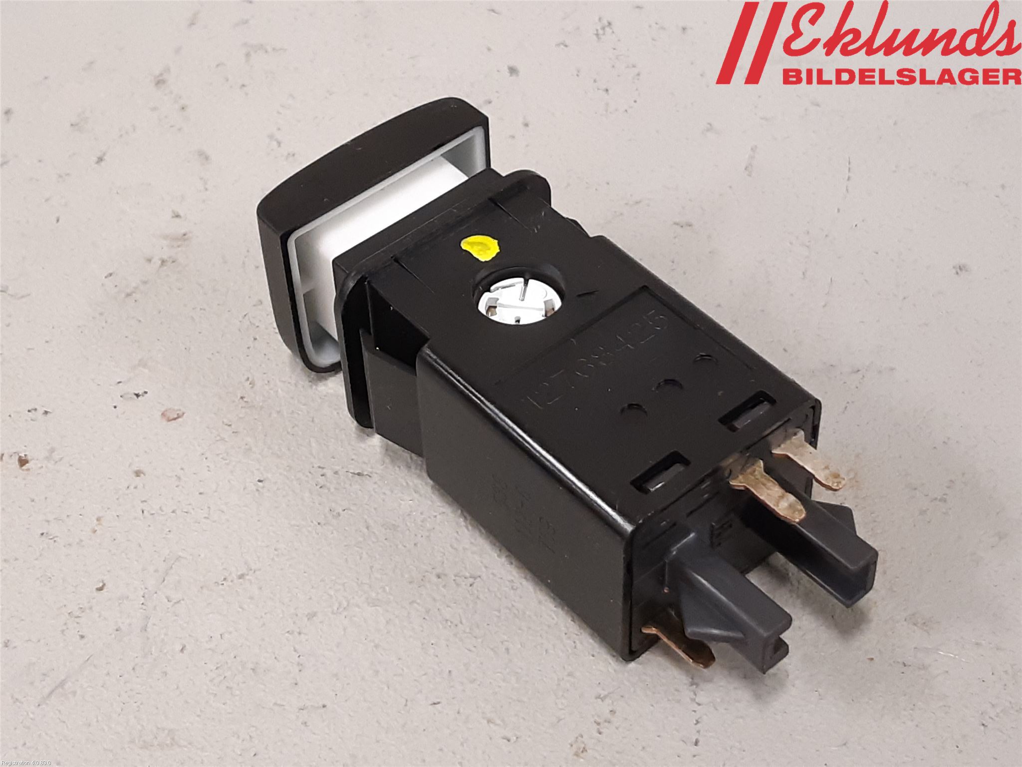 Saab 9-5     06-10 Strömställare Antisladd