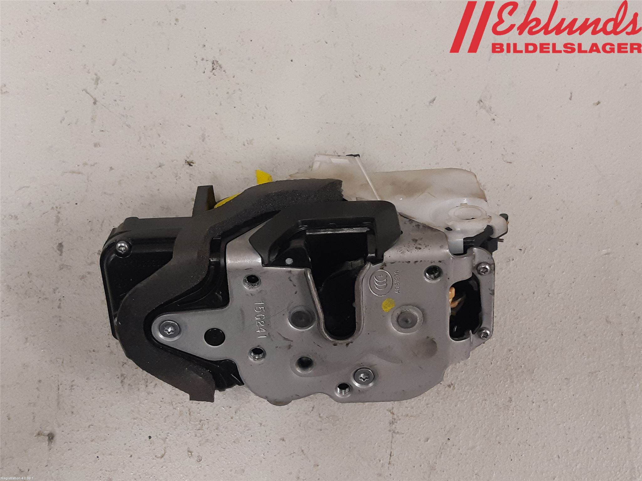 Opel INSIGNIA 09-16 Låskista-Dörrlås