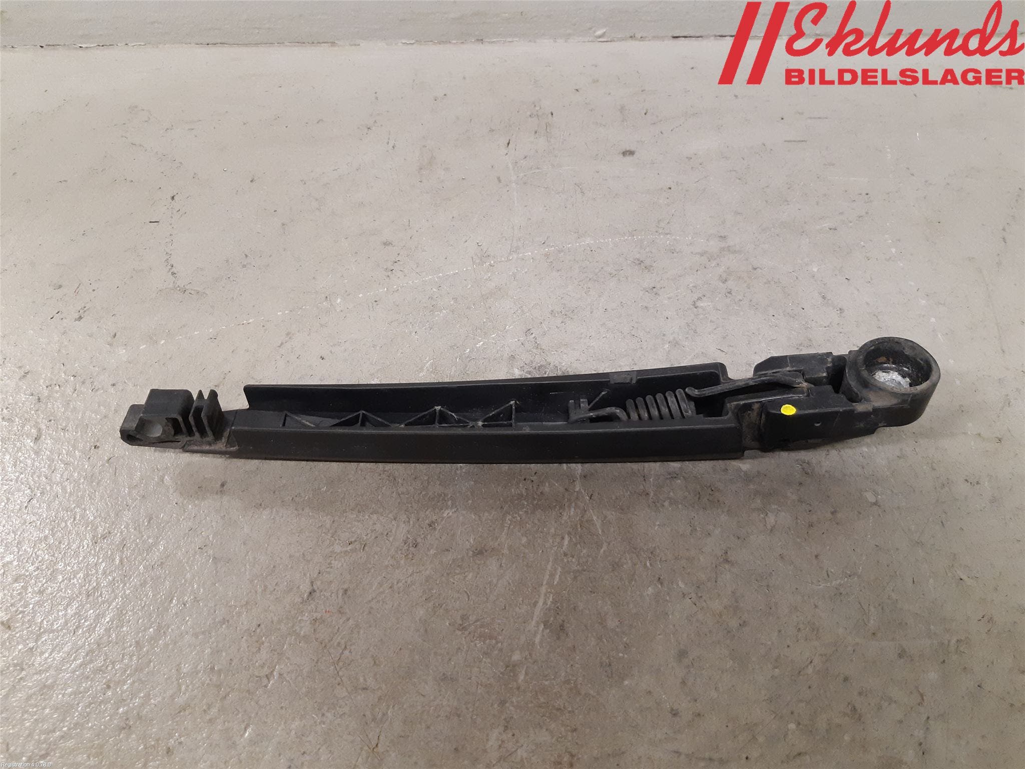 Hyundai i40 08-15 Torkararm-Bakruta