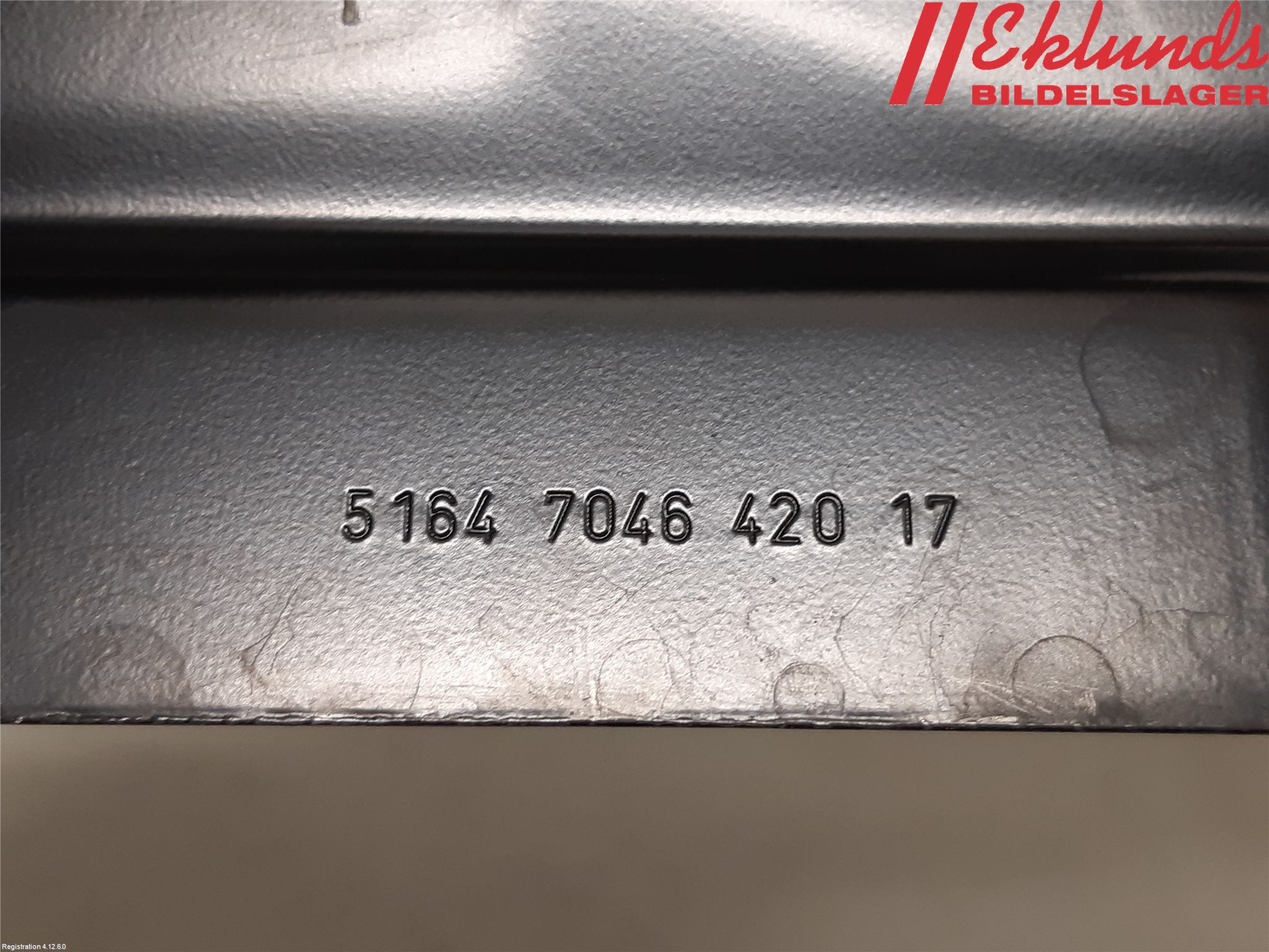 BMW 6 E63/64    02-10 Frontplåt