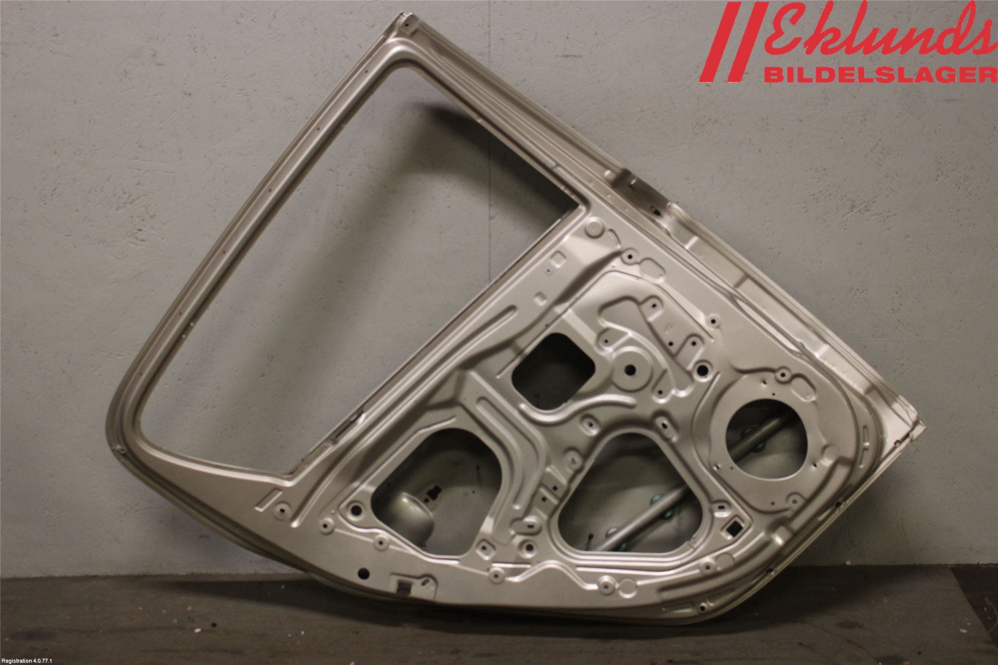 Hyundai i20 PB 09-14 Dörr Bak Vänster