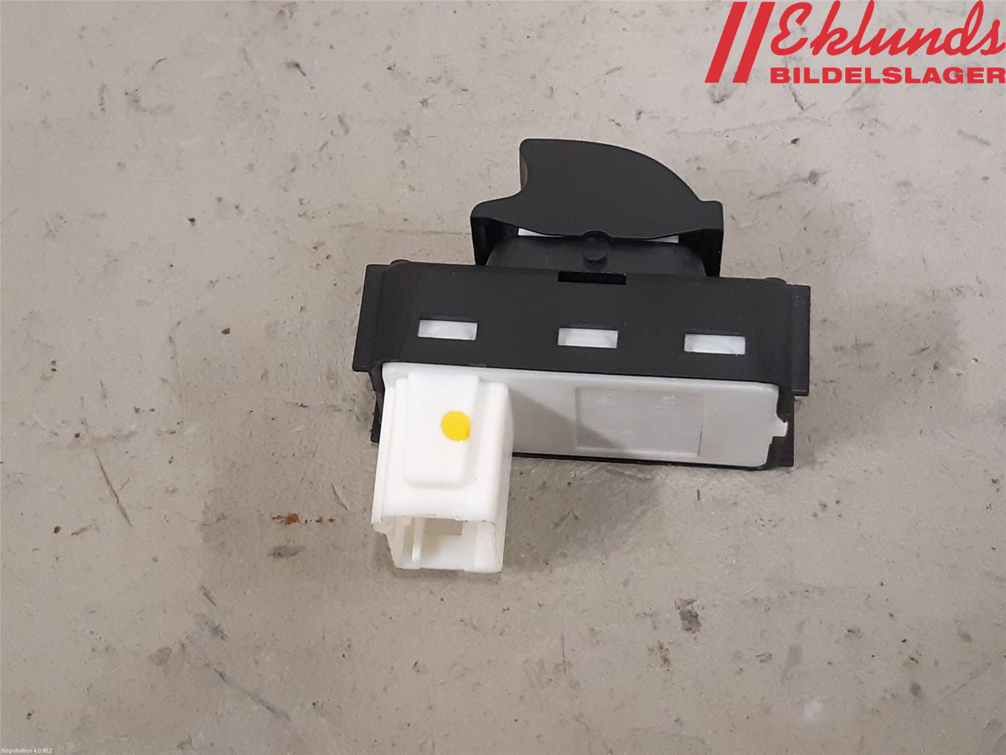 Peugeot 2008/E-2008 20- Strömställare Elhiss