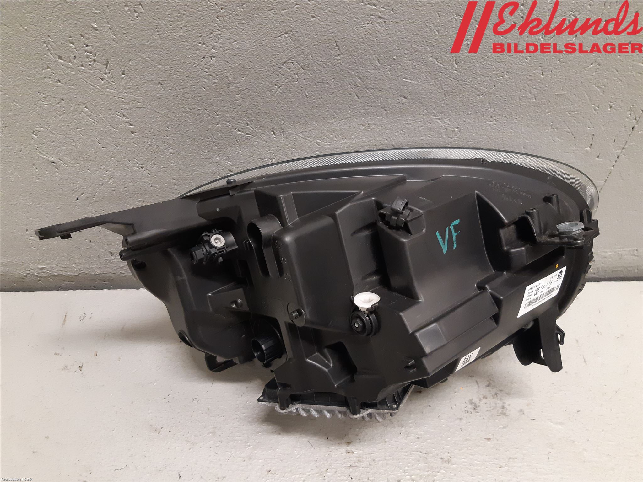 Fiat 500X 15- Strålkastare Vänster