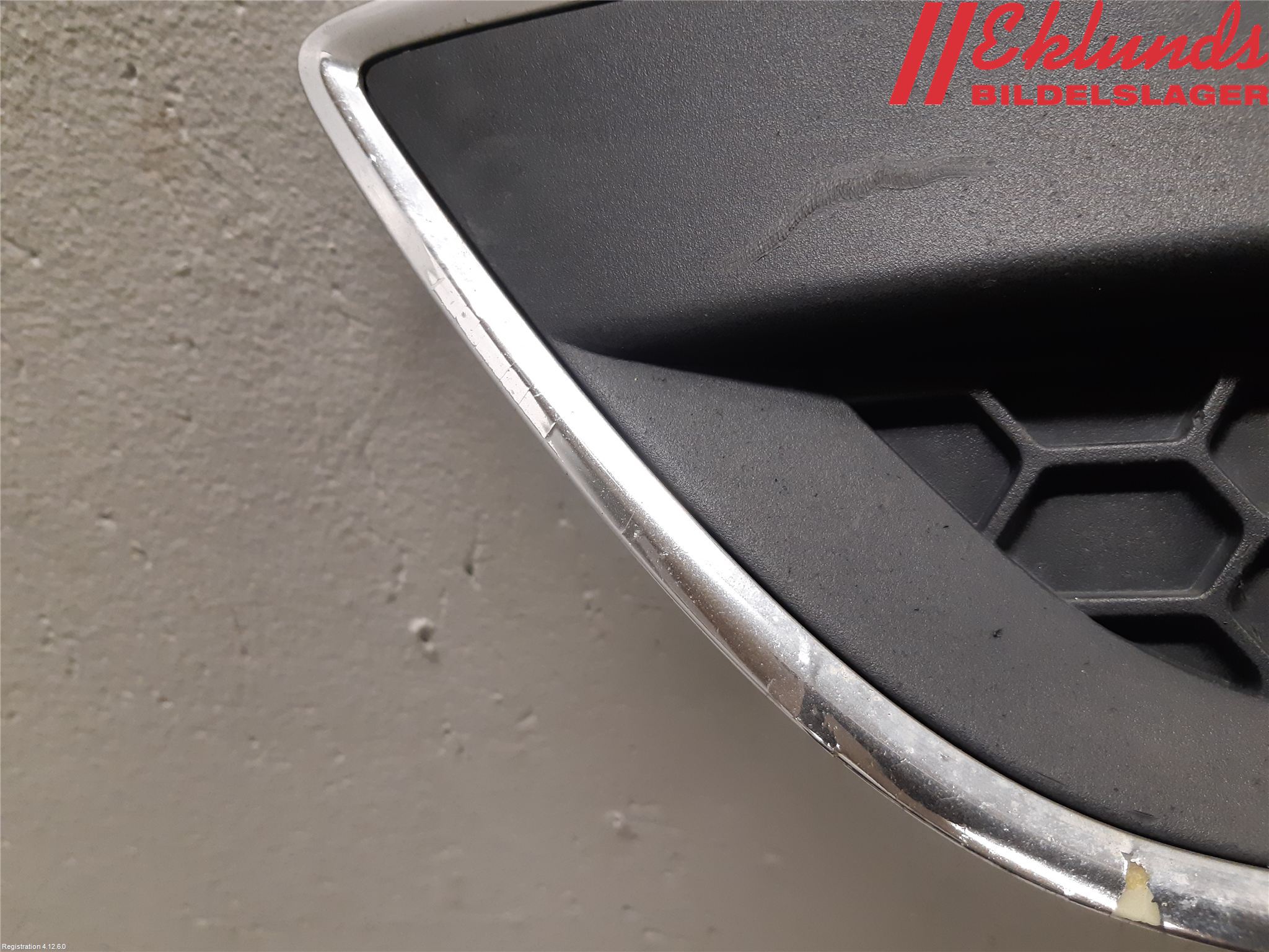 Volvo S60 11-13 Stöt Utfyllnad-List-Grill