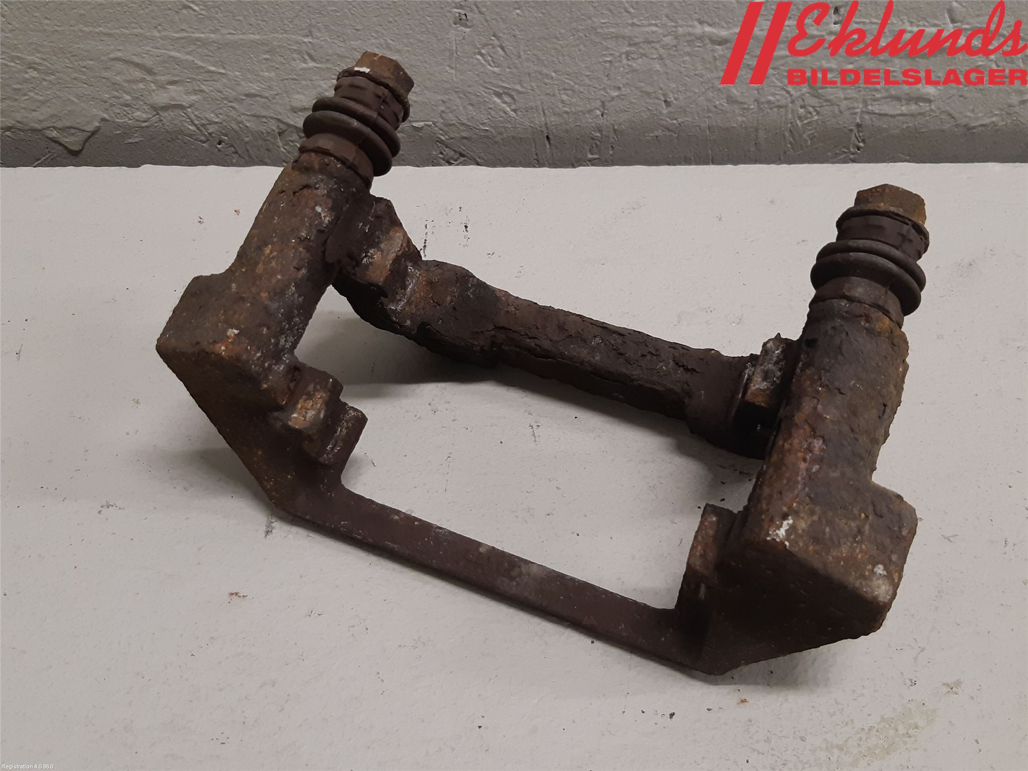 Volvo XC60 09-13 Bromsokshållare