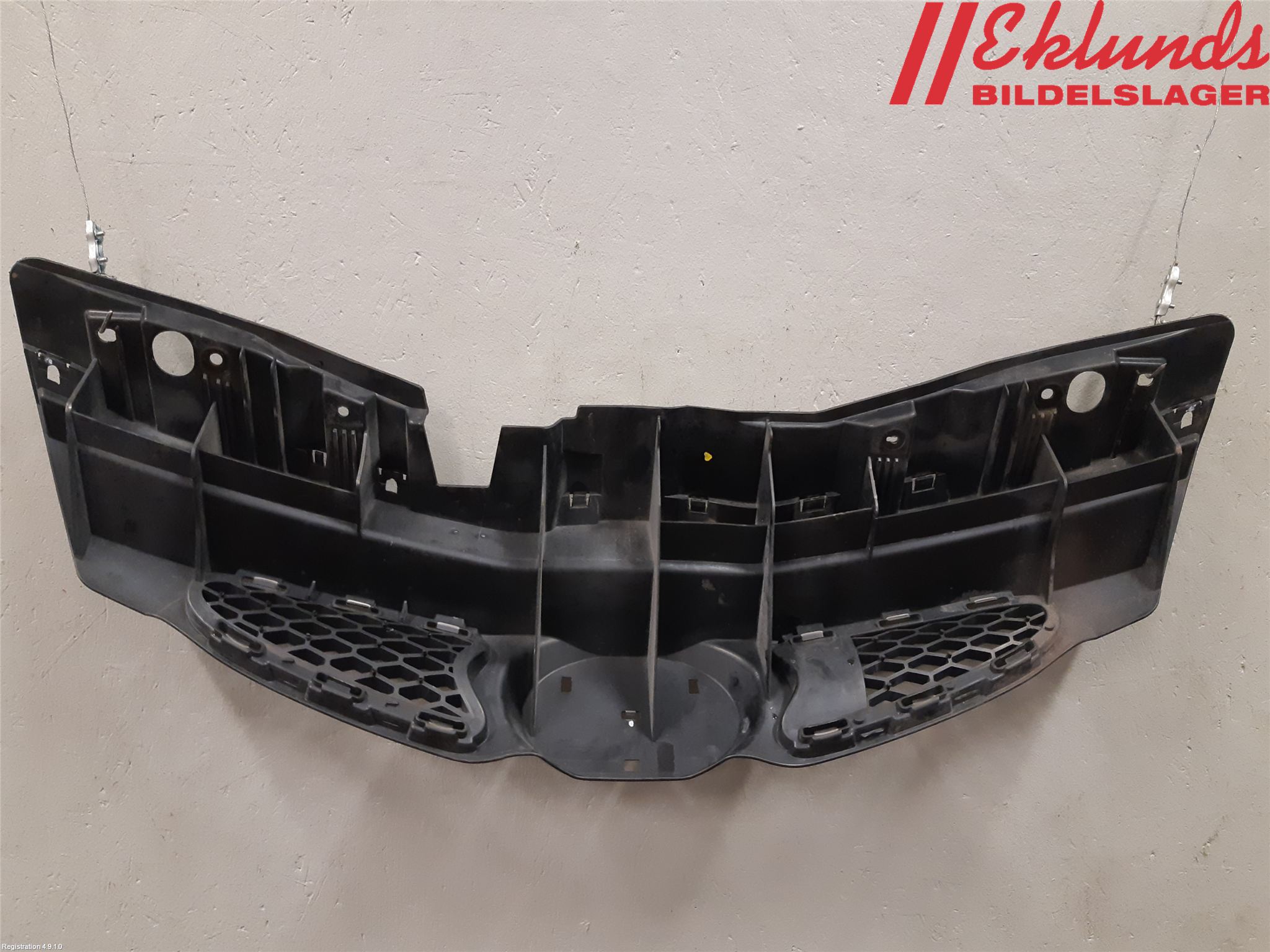 Toyota AYGO 06-14 Grill Komp