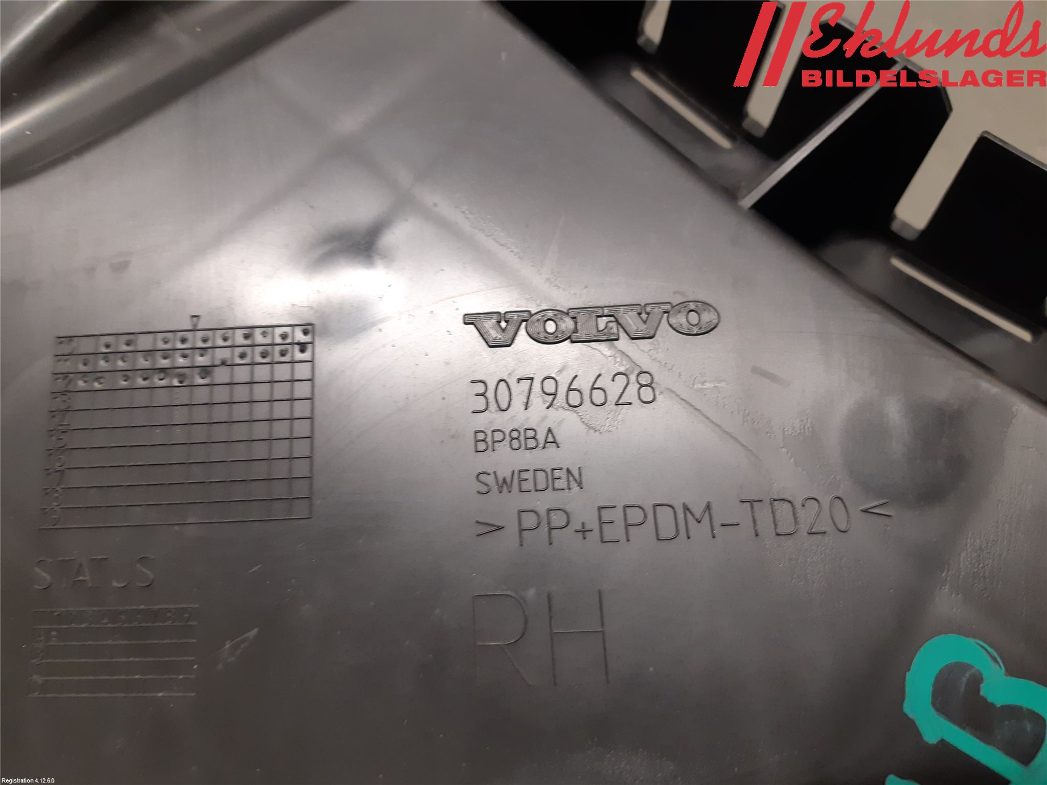 Volvo S60 11-13 Stötfångarfäste Bak Hö