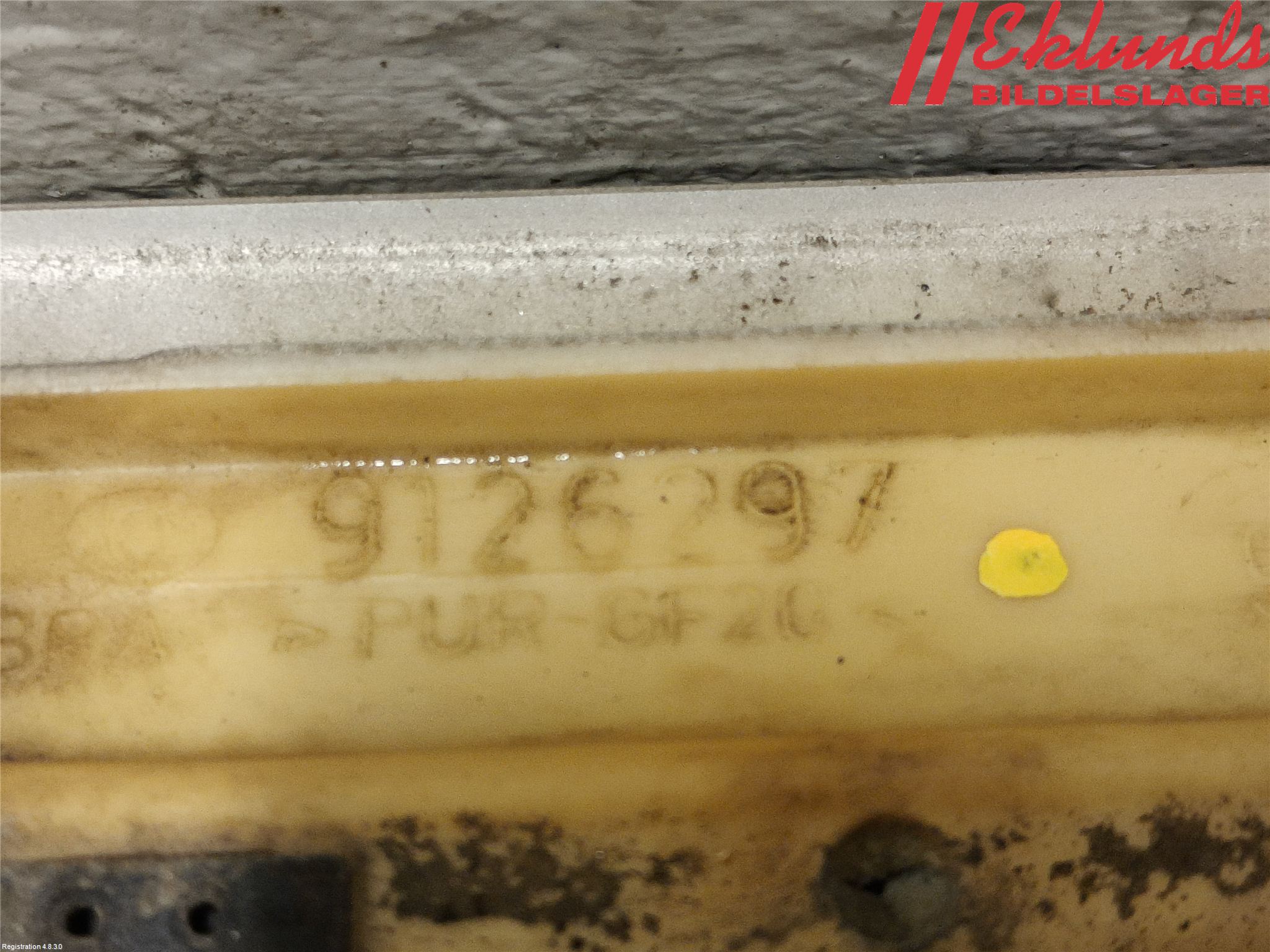 Volvo 960 91-97 List Framskärm Vä