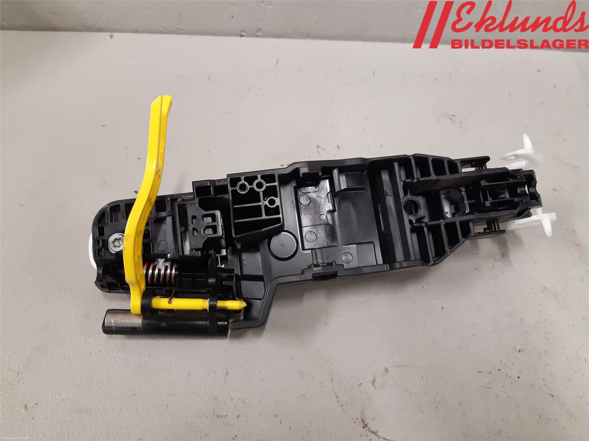 Toyota YARIS XP21 20- Dörrhandtag Yttre Hö