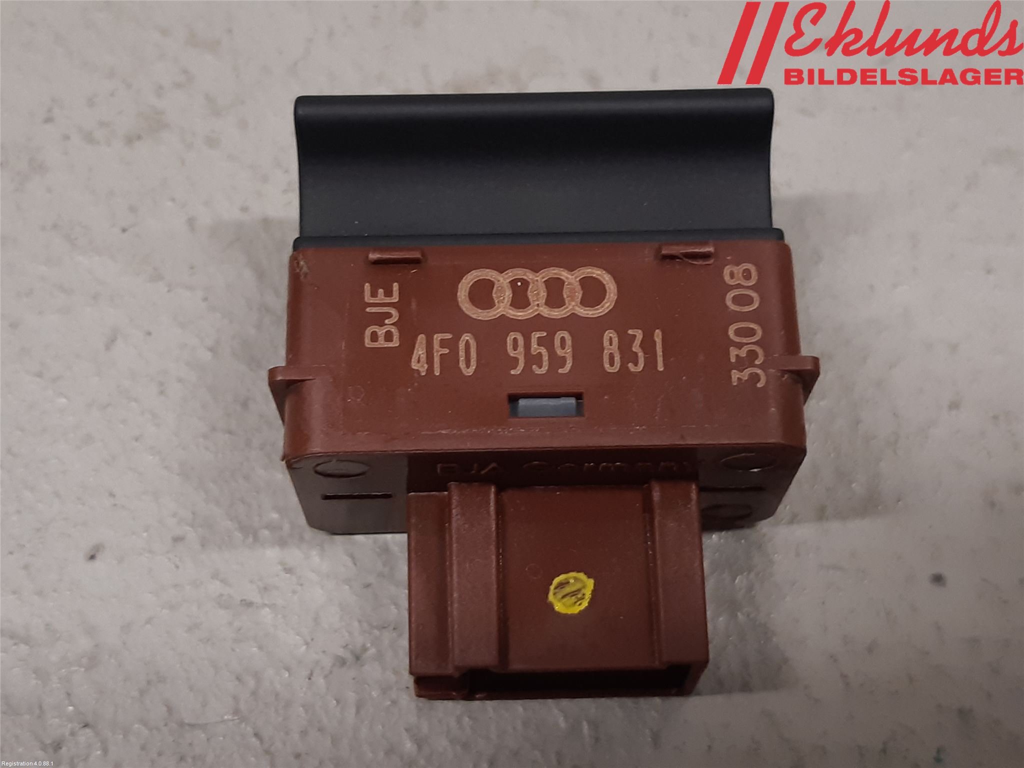 Audi A6/S6     05-11 Strömställare Baklucka