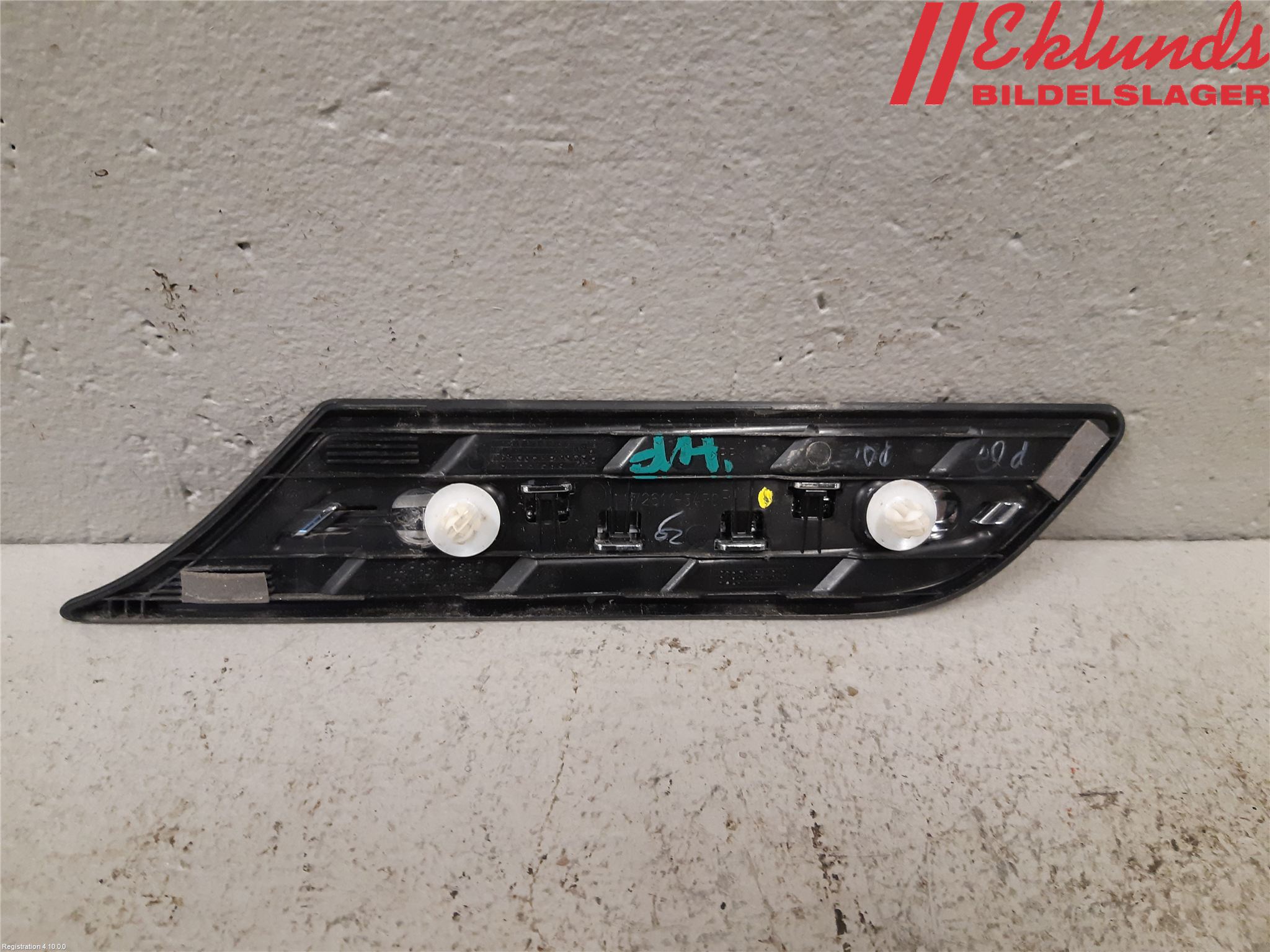 Suzuki VITARA 15- List Framskärm Hö