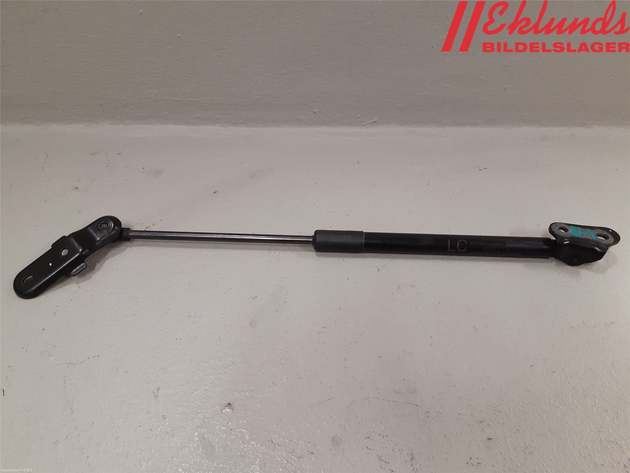 Toyota YARIS XP130 15-20 Gasfjäder Baklucka