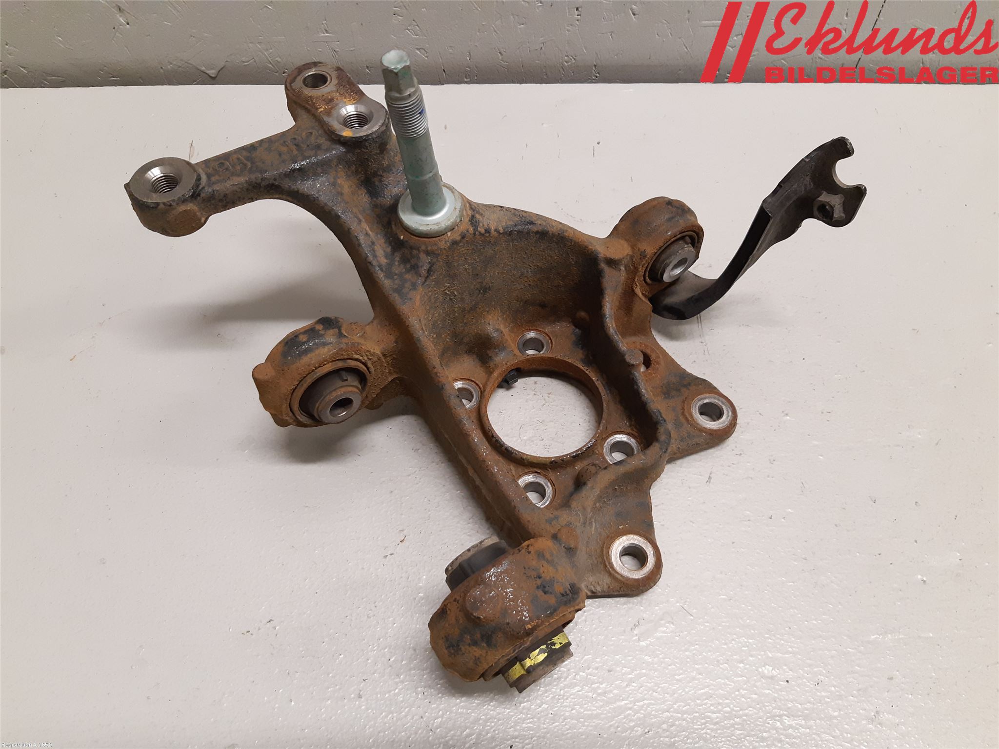 Toyota RAV4 19- Hjullagerhus-Spindel Hö B