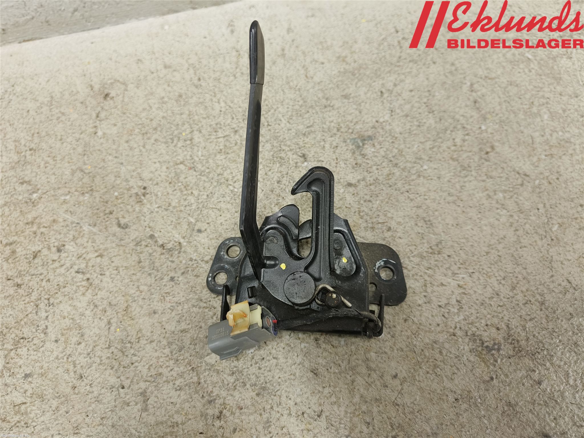 MG ZS EV 20- Huvlås