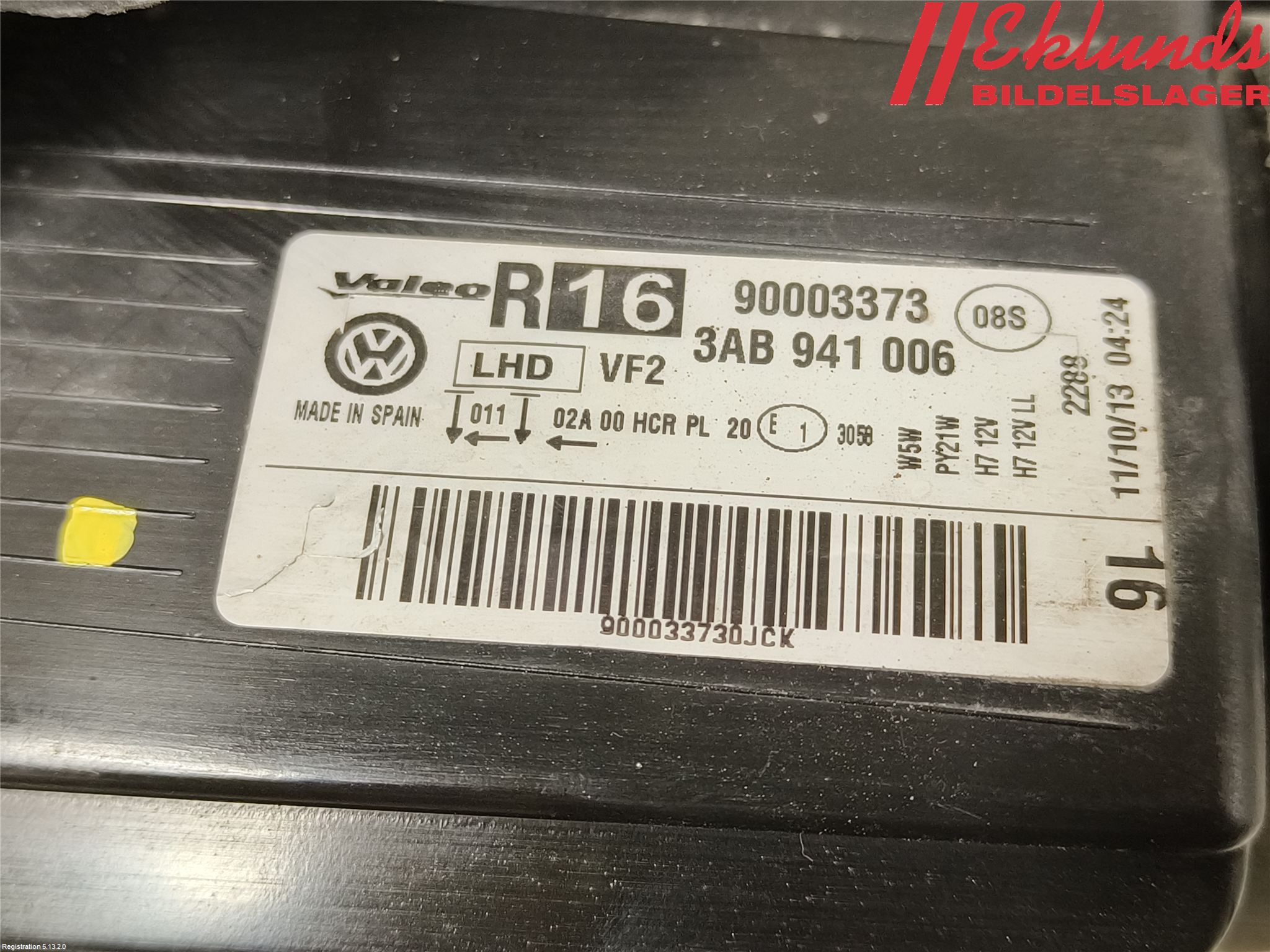 Volkswagen VW PASSAT 11-14 Strålkastare Höger