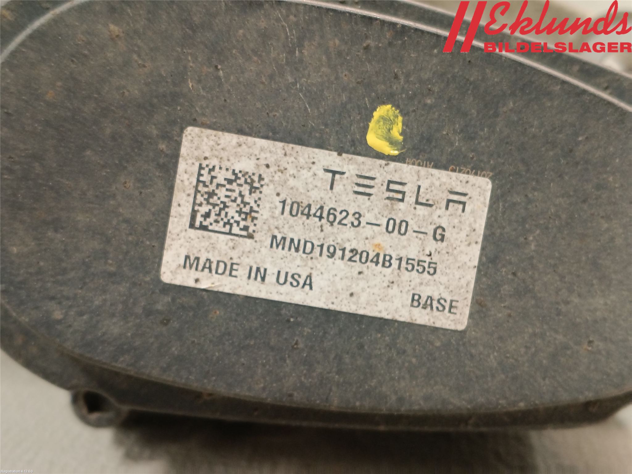 Tesla MODEL 3 17- Bromsok Bak Vänster