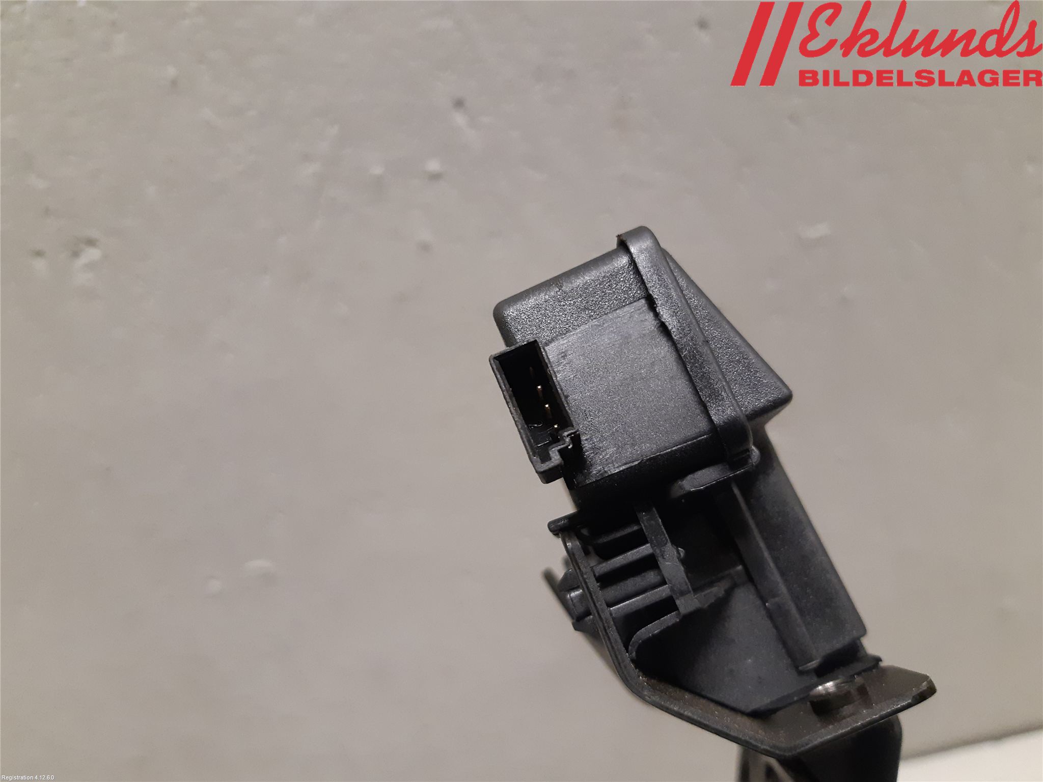 BMW 6 E63/64    02-10 Låskista Baklucka