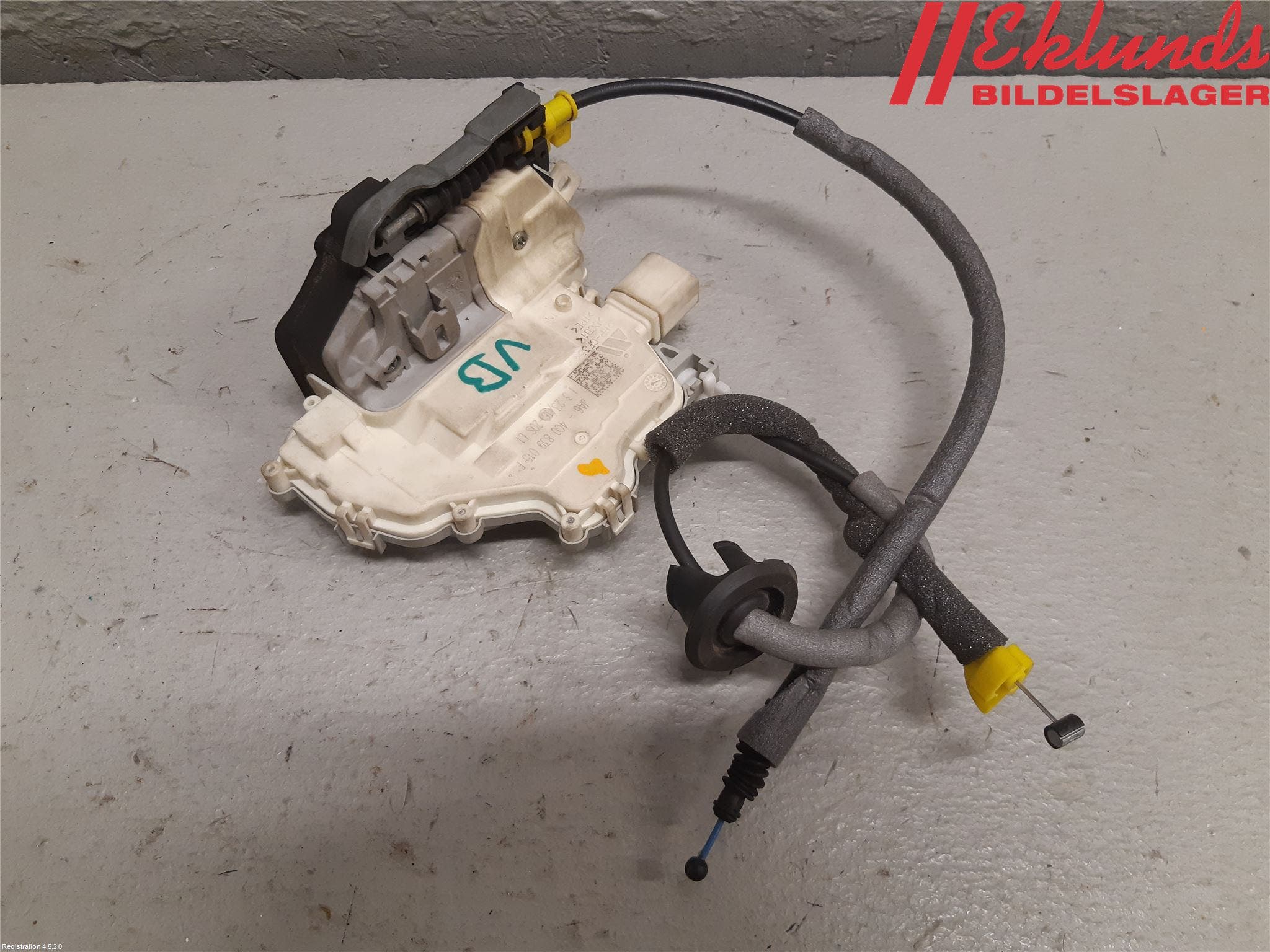 Audi A4/S4 B9 16-19 Låskista-Dörrlås