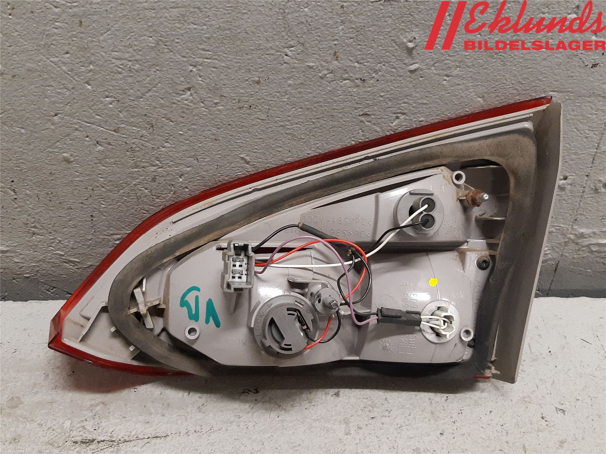 Ford FOCUS 11-14 Bakljus Lucka Vä