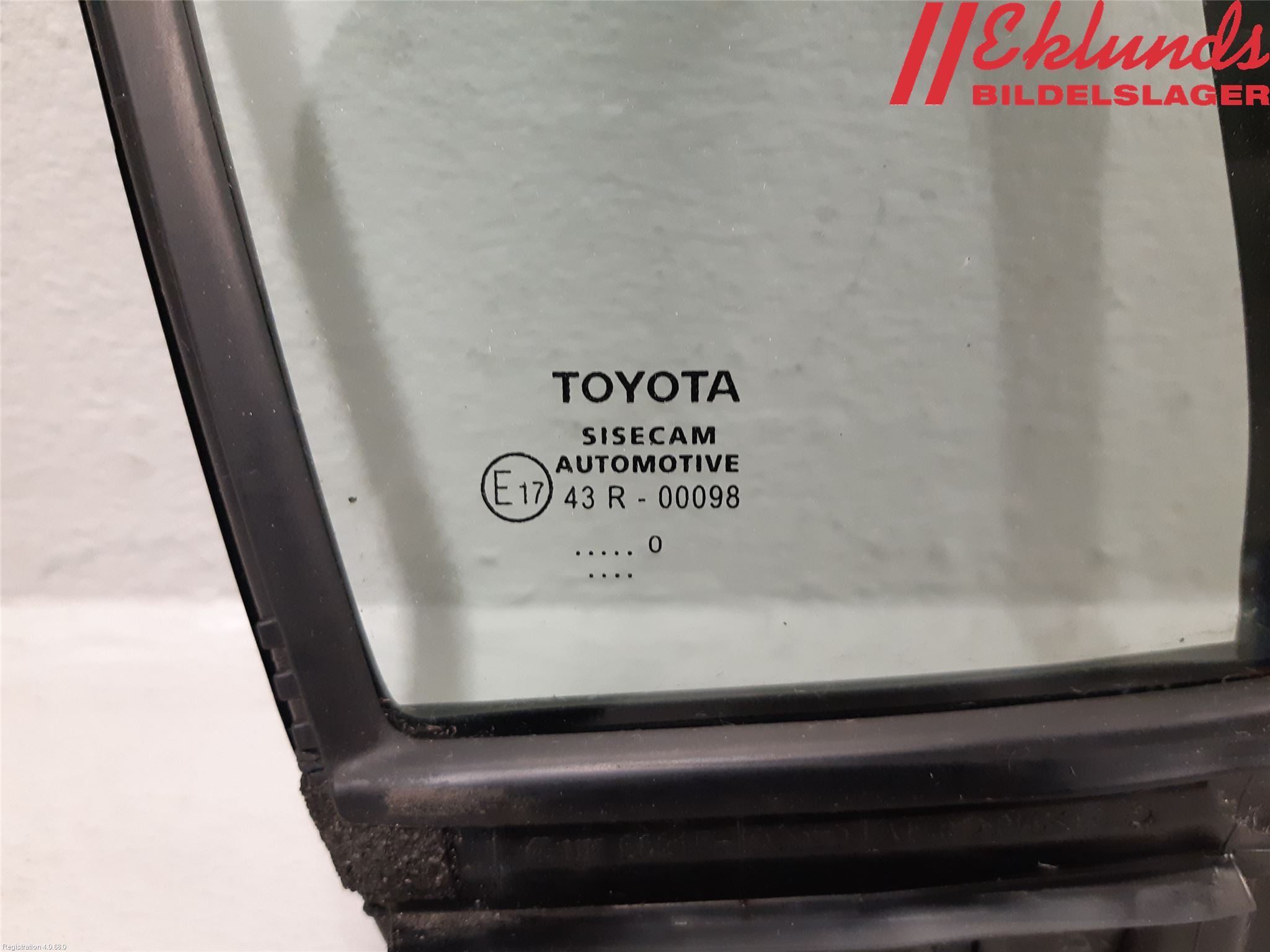 Toyota COROLLA 19- Dörruta Fram Lilla Hö