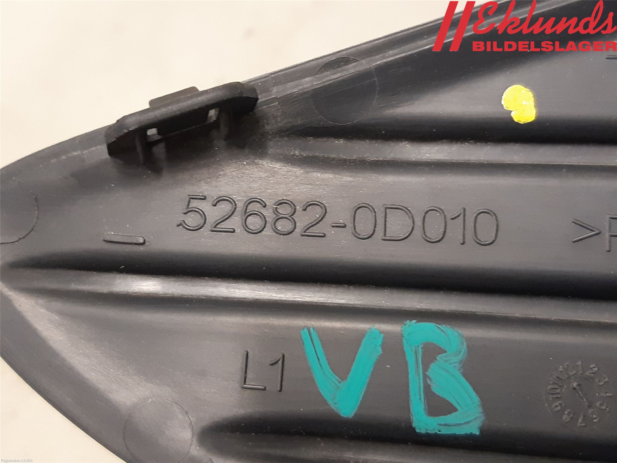 Toyota YARIS XP130 15-20 Stöt Utfyllnad-List-Grill