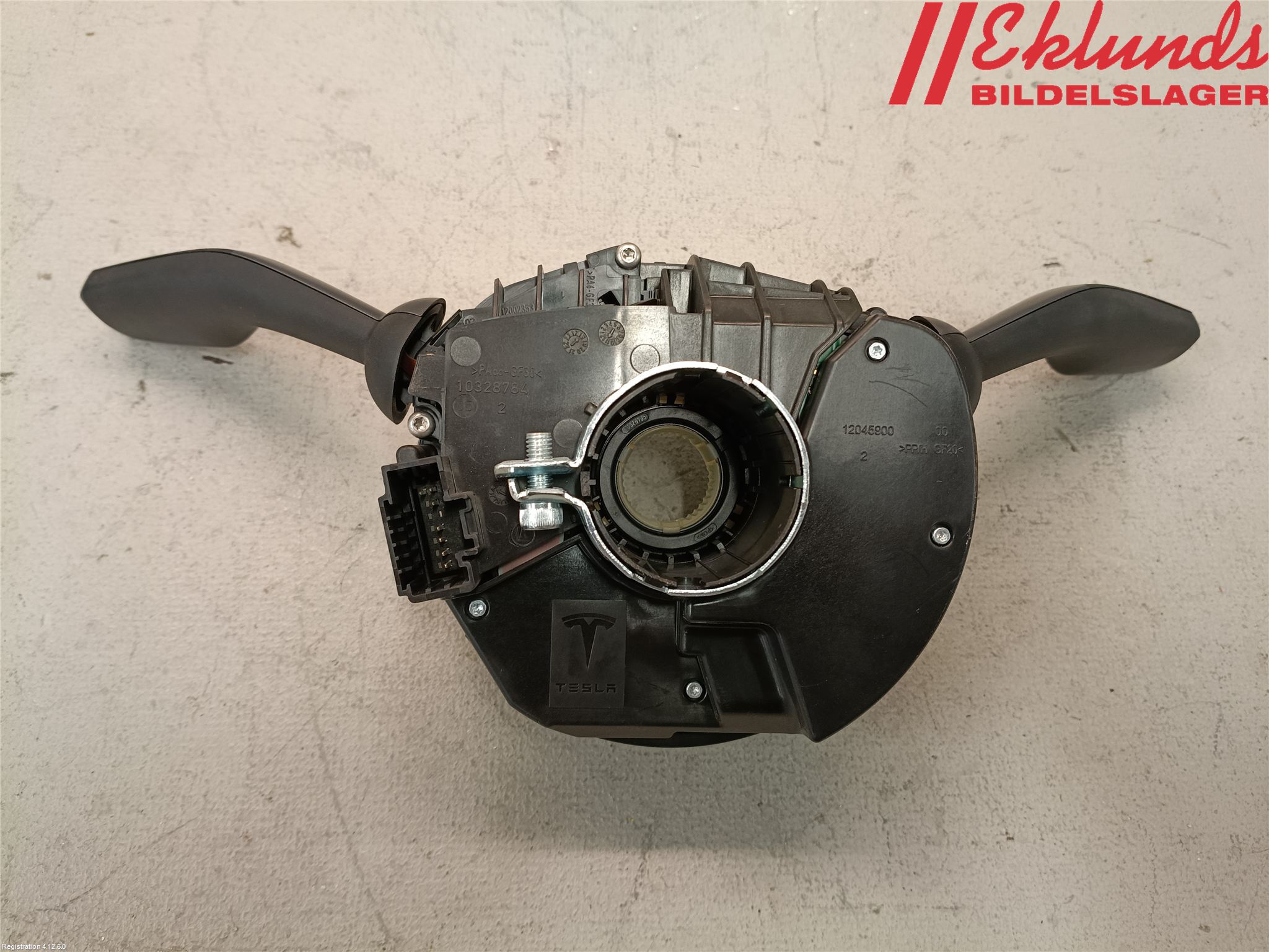 Tesla MODEL 3 17- Spakcentral