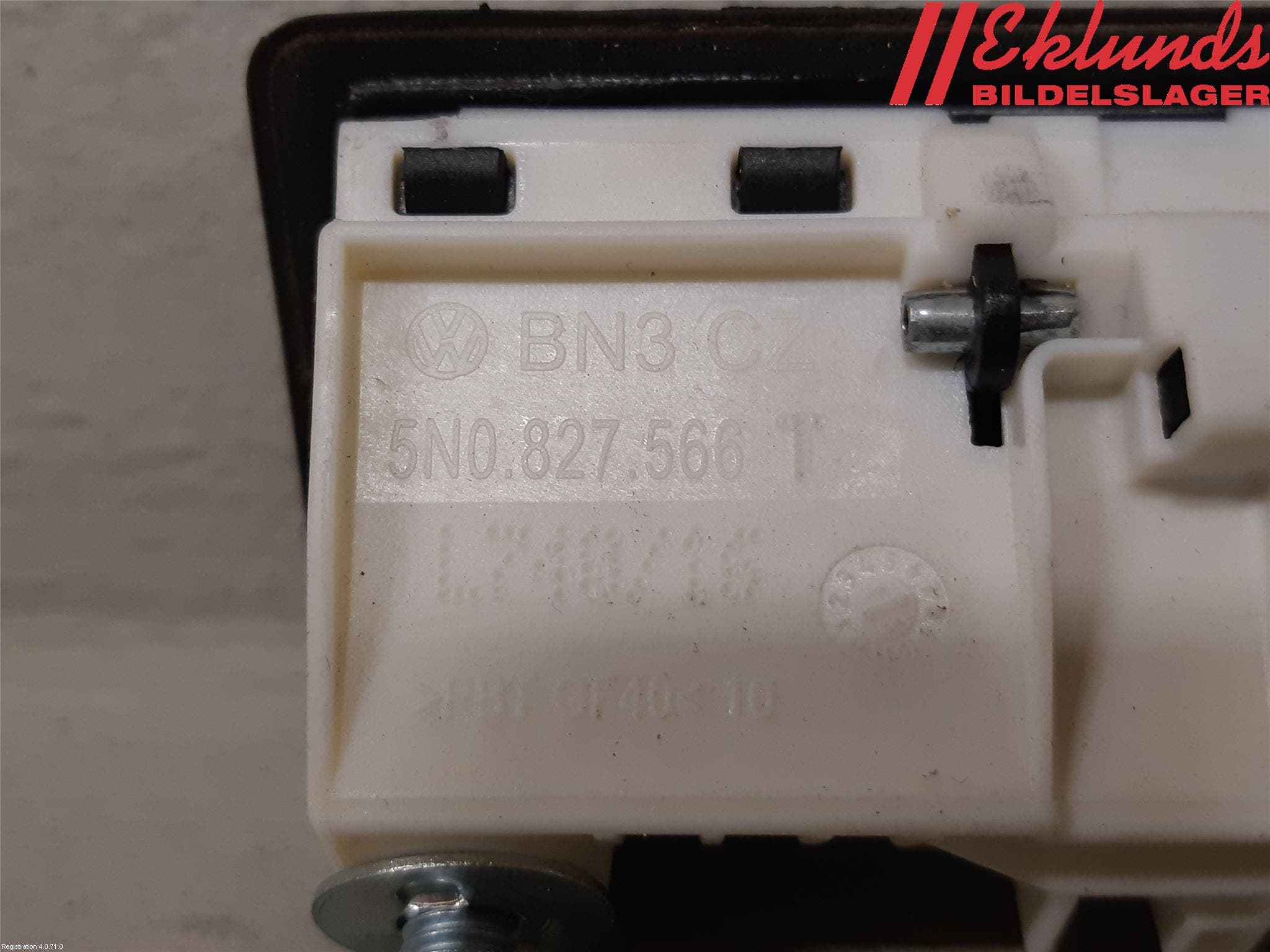 Audi A6 ALLROAD 12-18 Bakluckehandtag